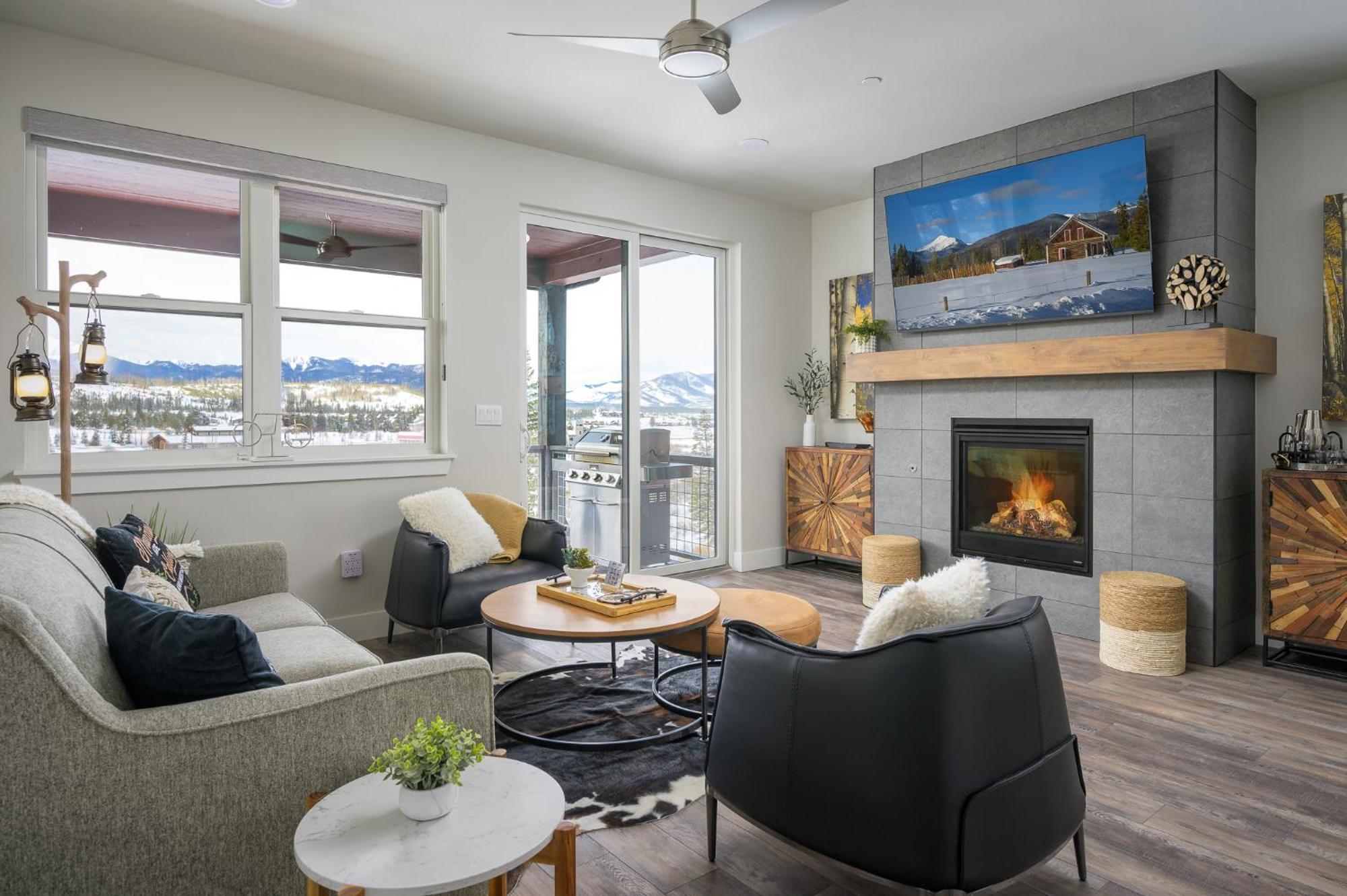 New Luxury River Run 129 / Great Views / Hot Tub / Price - $500 Free Activities Daily Holiday home *