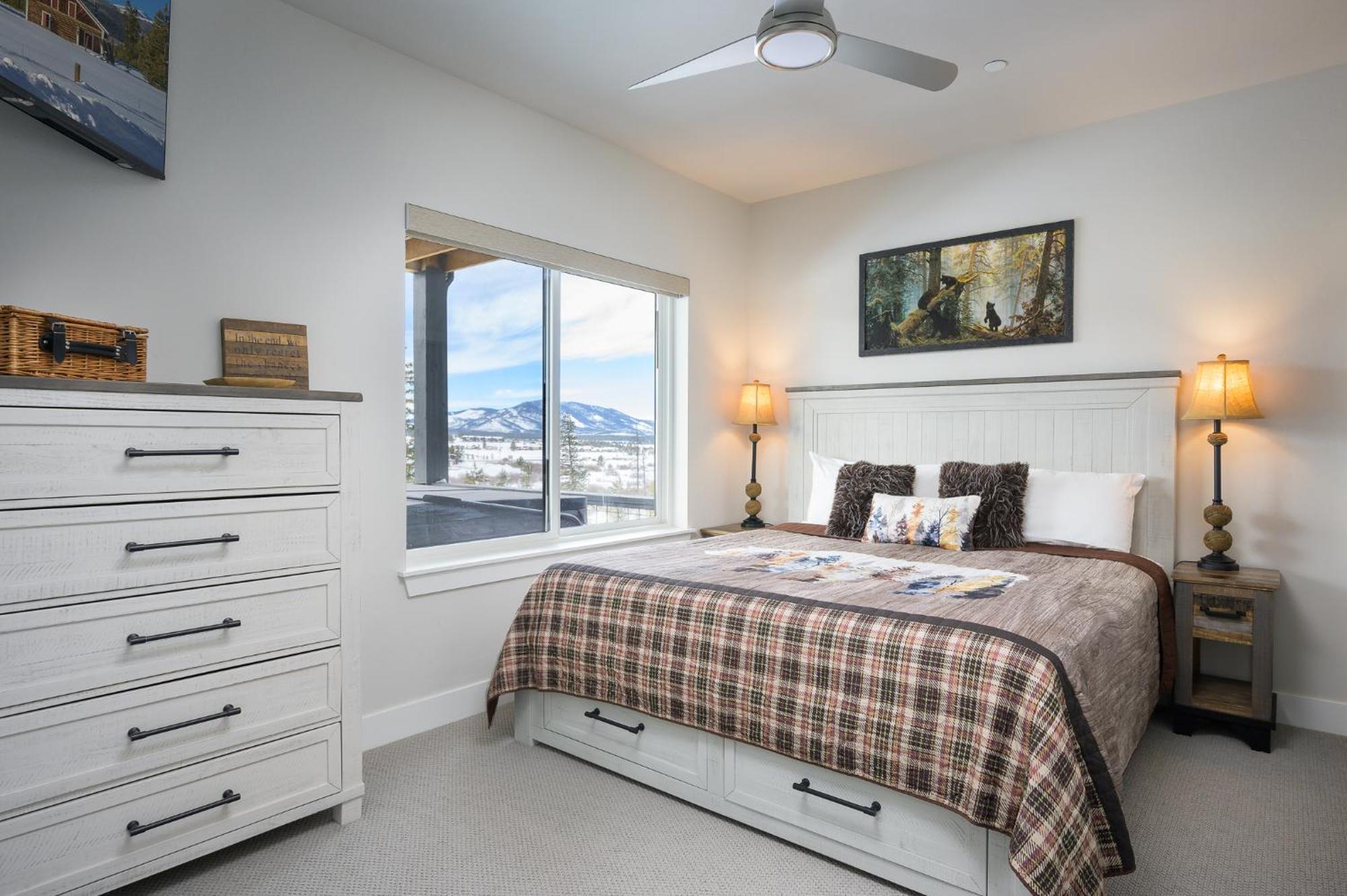 New Luxury River Run 129 / Great Views / Hot Tub / Price - $500 Free Activities Daily Holiday home *