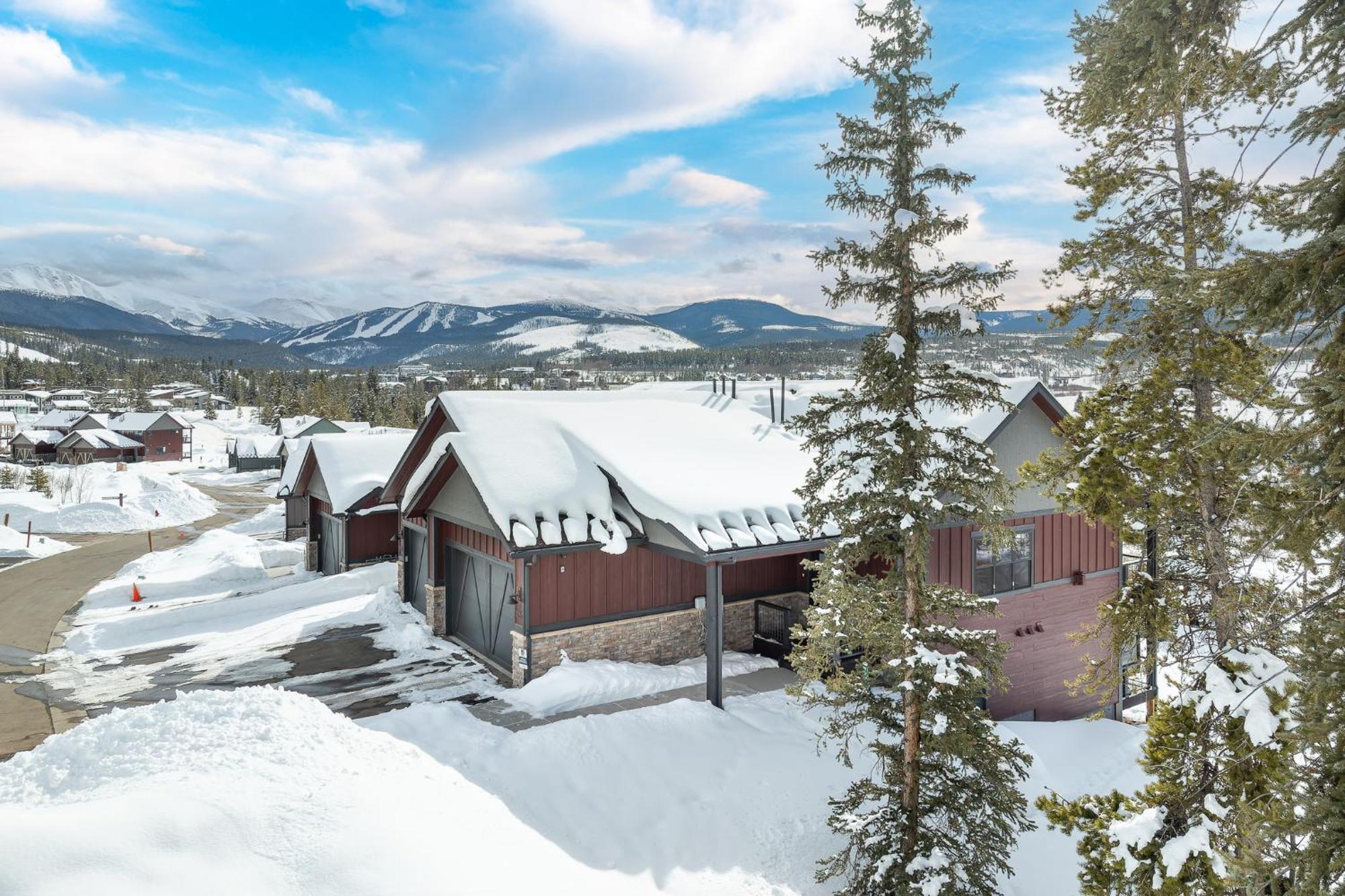Holiday home New Luxury River Run 129 / Great Views / Hot Tub / Price - $500 Free Activities Daily