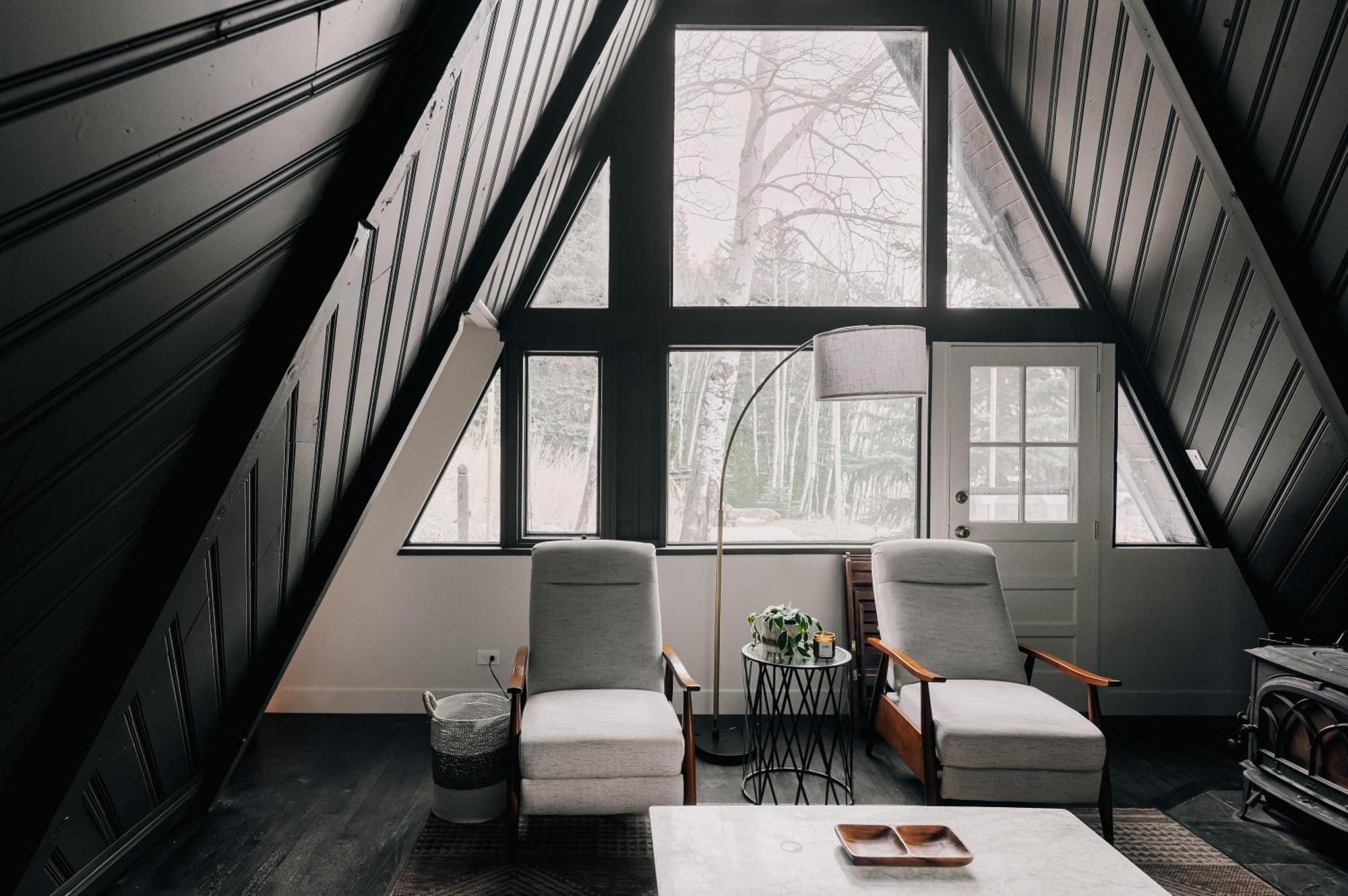 Modern A-frame - Mountain Views - Holiday home Evergreen