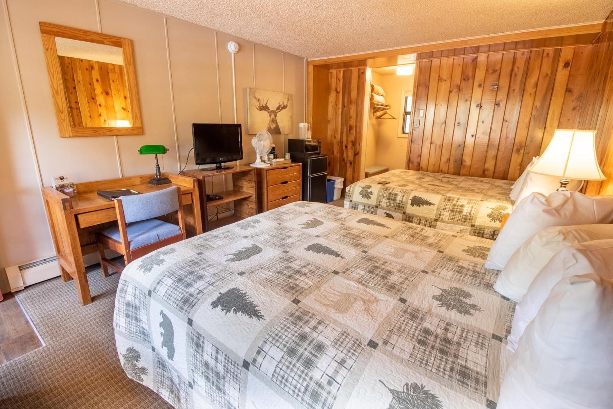 Lodge Castle Mountain