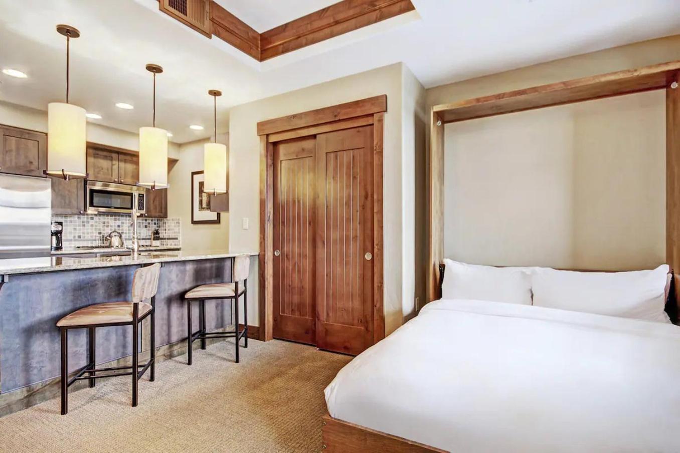 Resort One Hill, A Rockresort Breckenridge