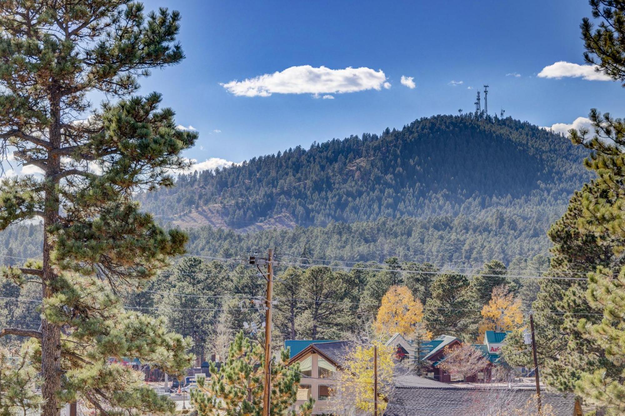Casa de férias New! Mountain Views, Walk To Eat Or Shop, Garage, 3br Woodland Park