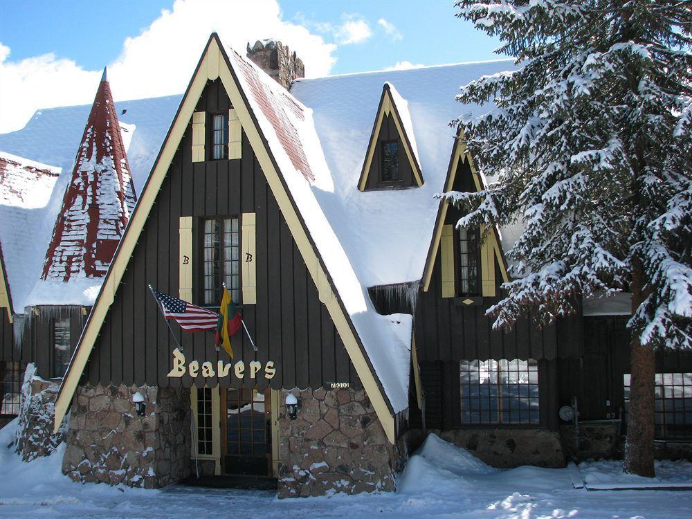 Beaver Village Hotel 2*