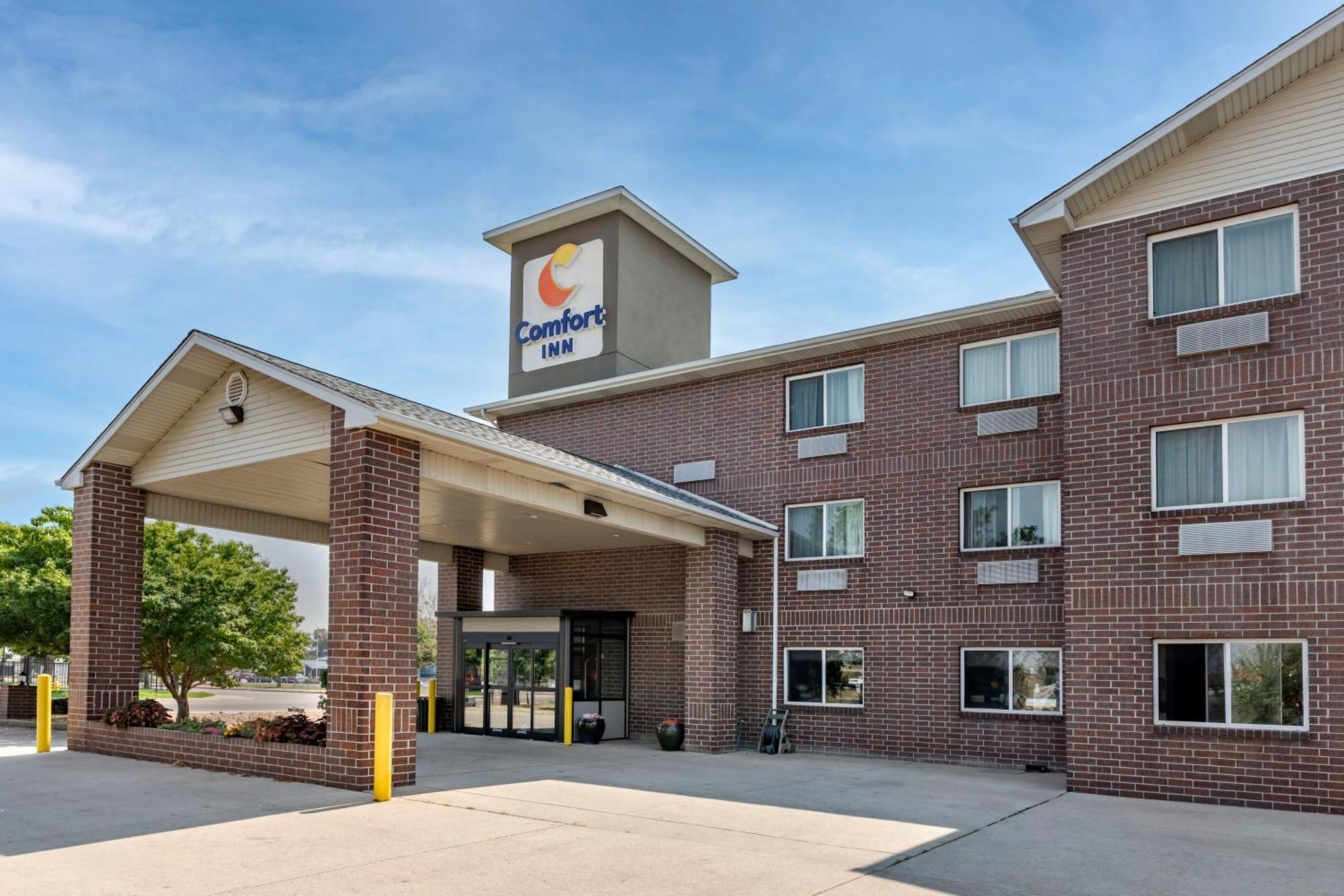 Comfort Denver West Arvada Station Inn 2*