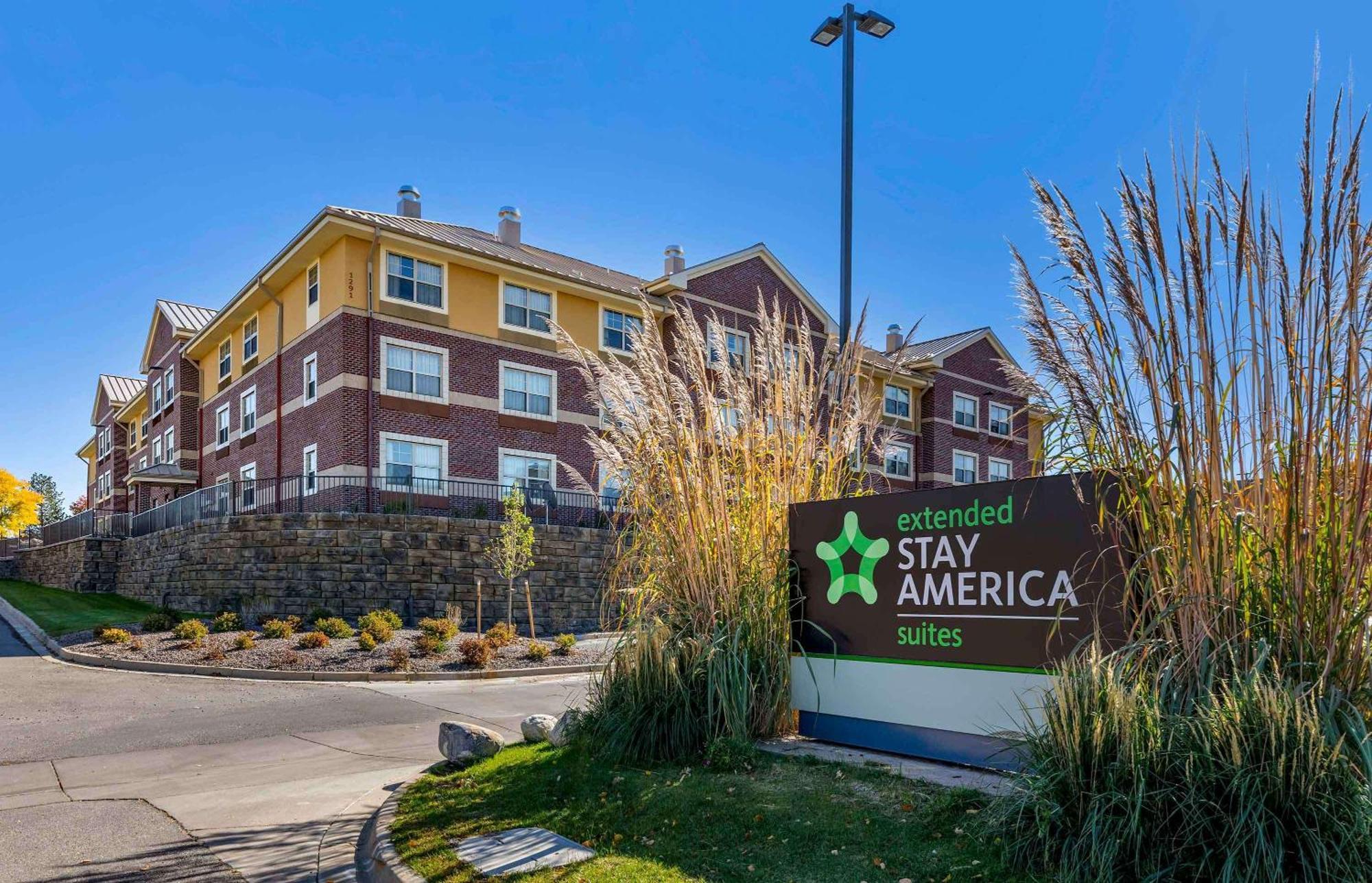 Extended America - Denver - 2*