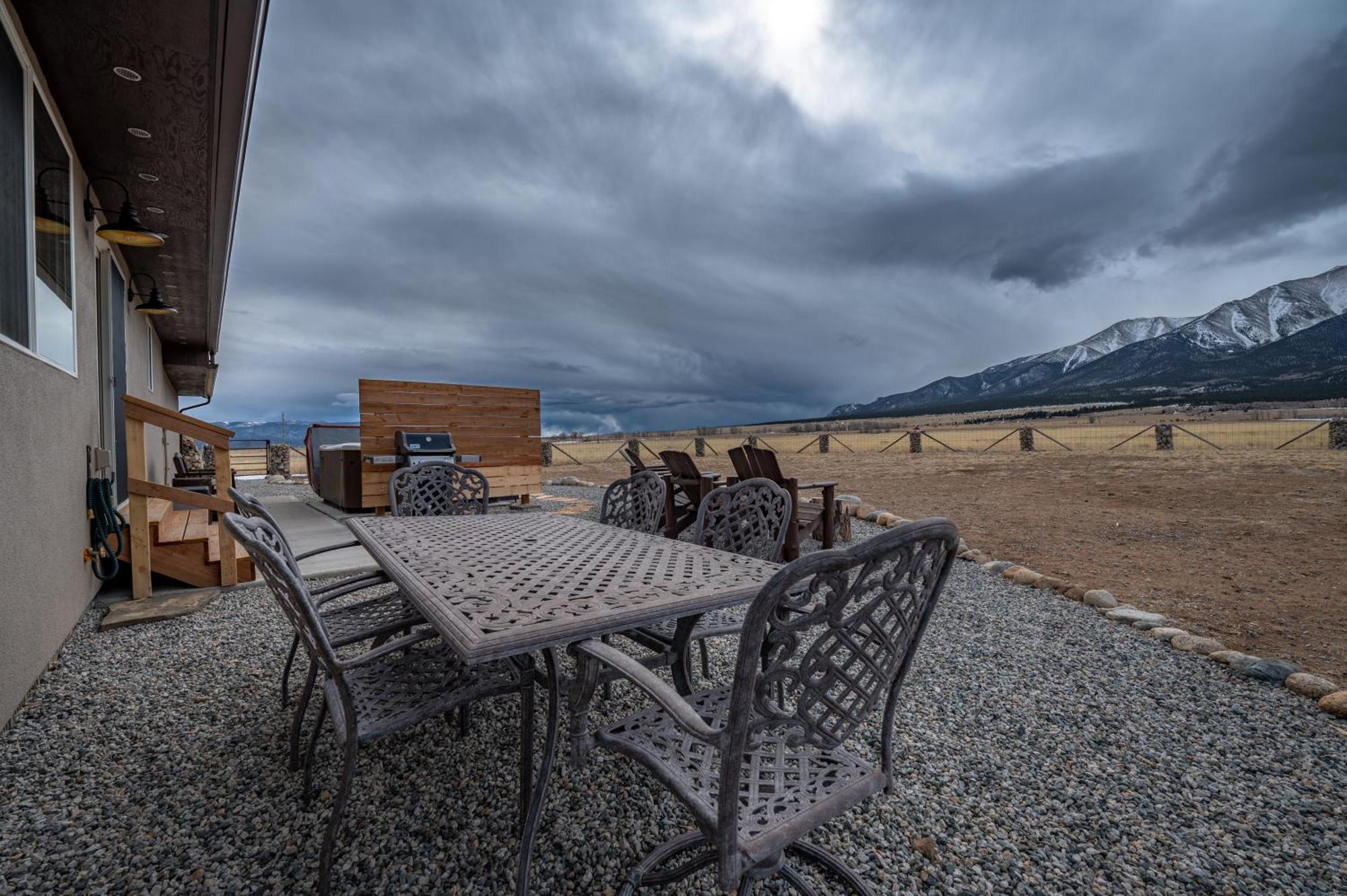 Mountain Retreat - Ultimate Privacy With & Unbeatable Views