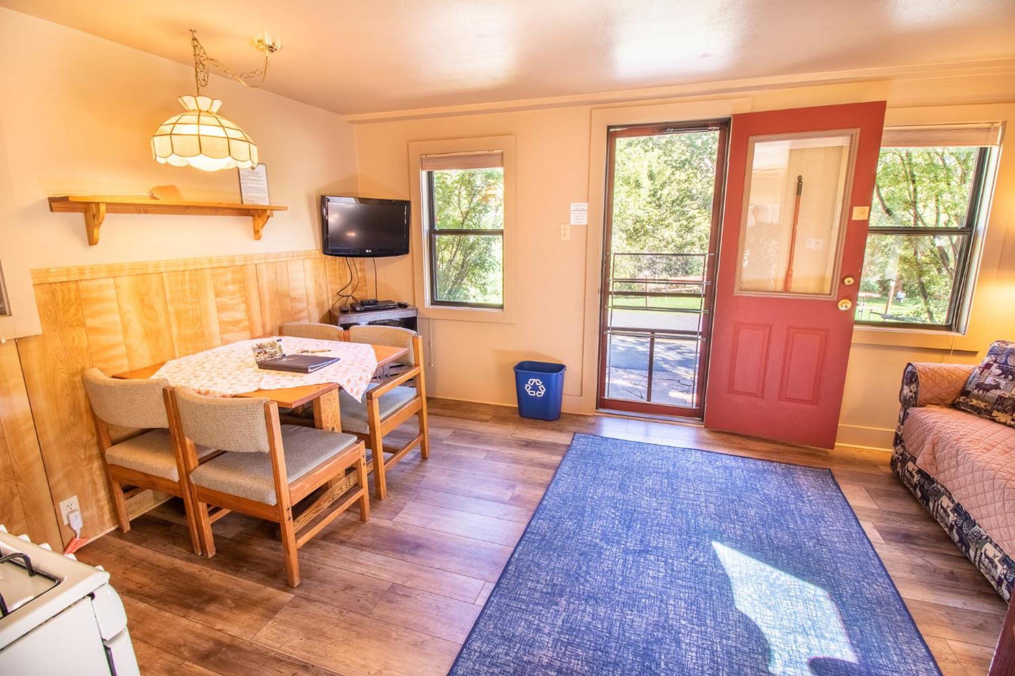 Lodge Castle Mountain