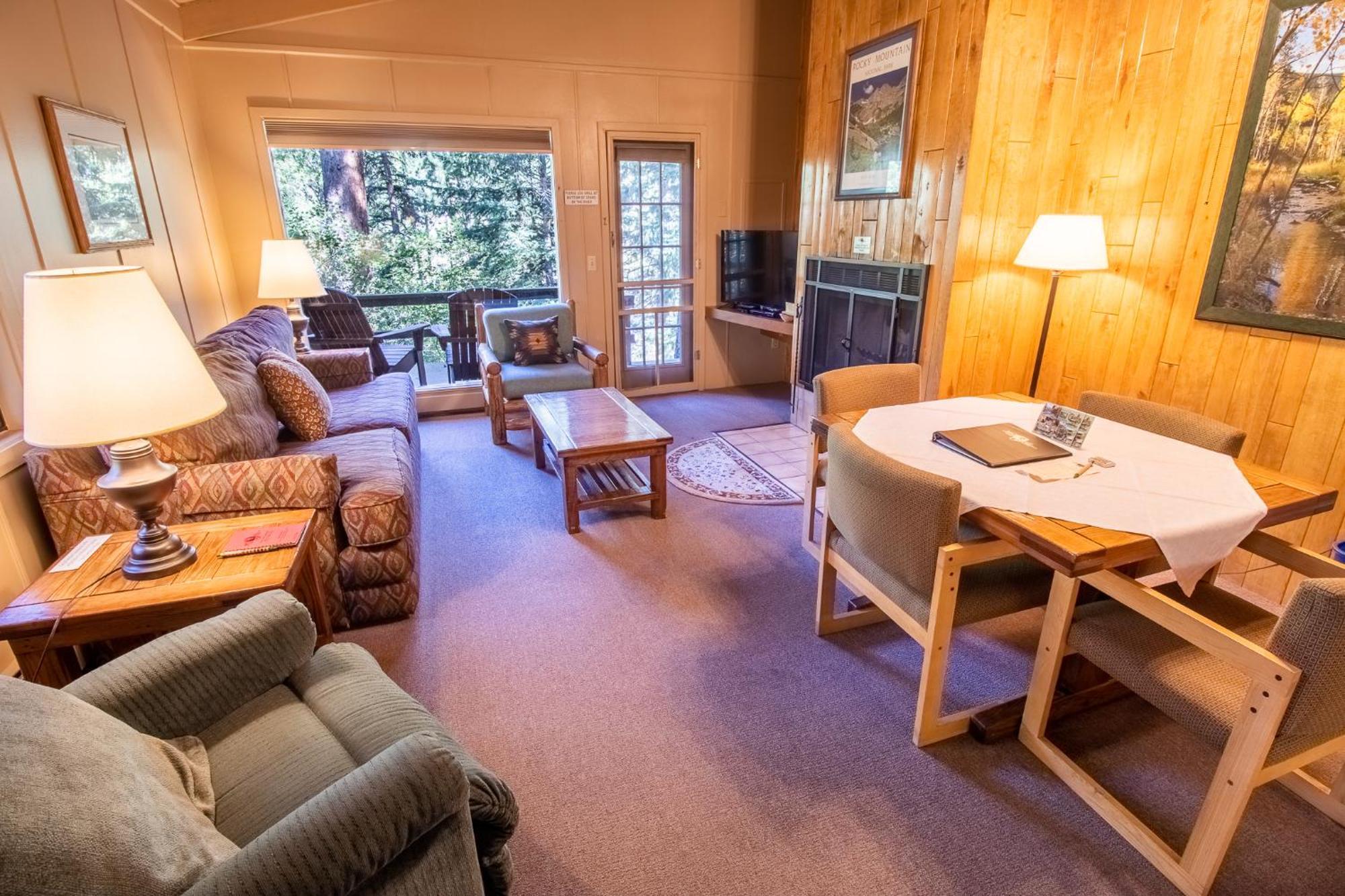 Lodge Castle Mountain *