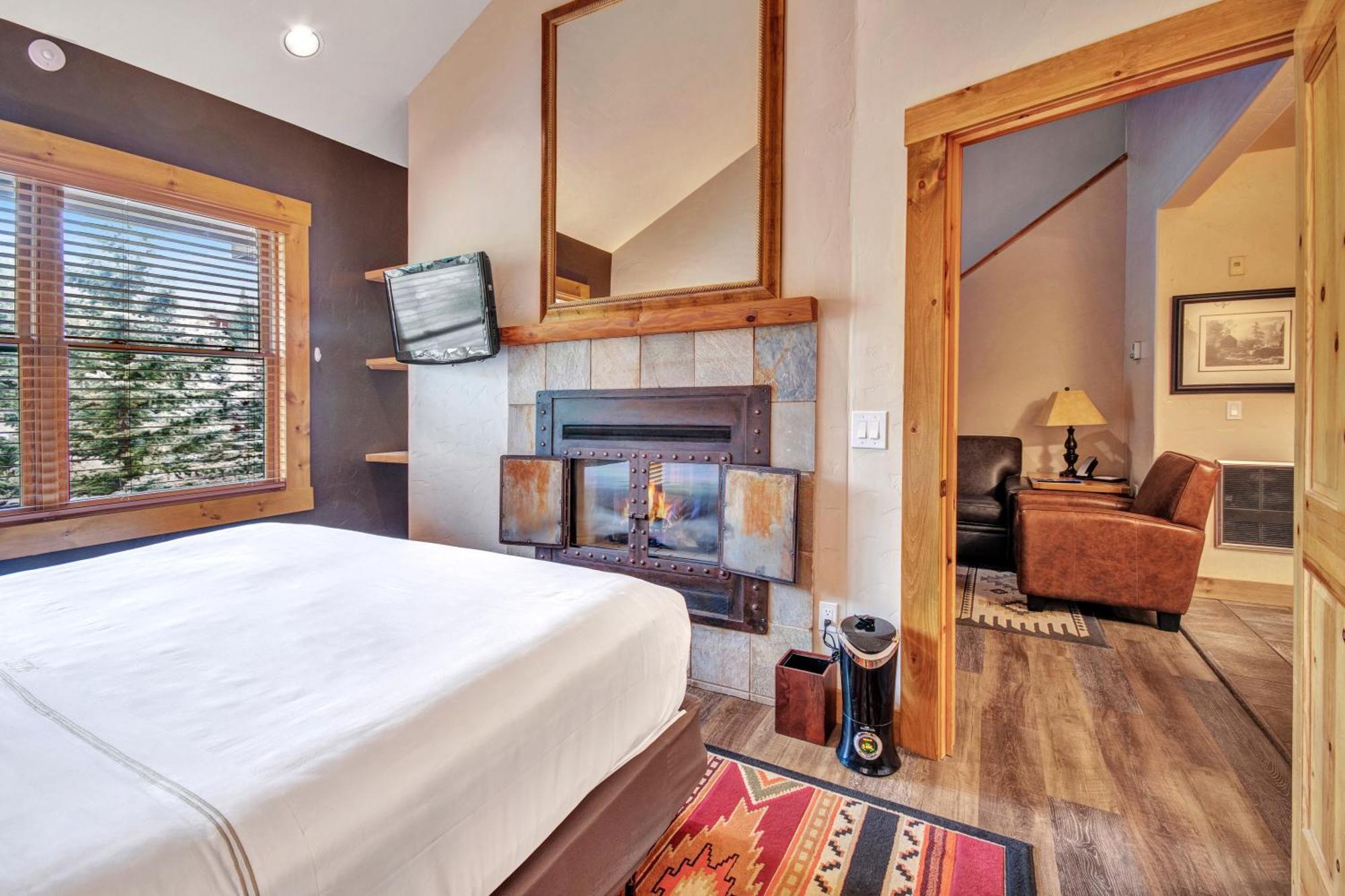 Lodge Mountain Telluride