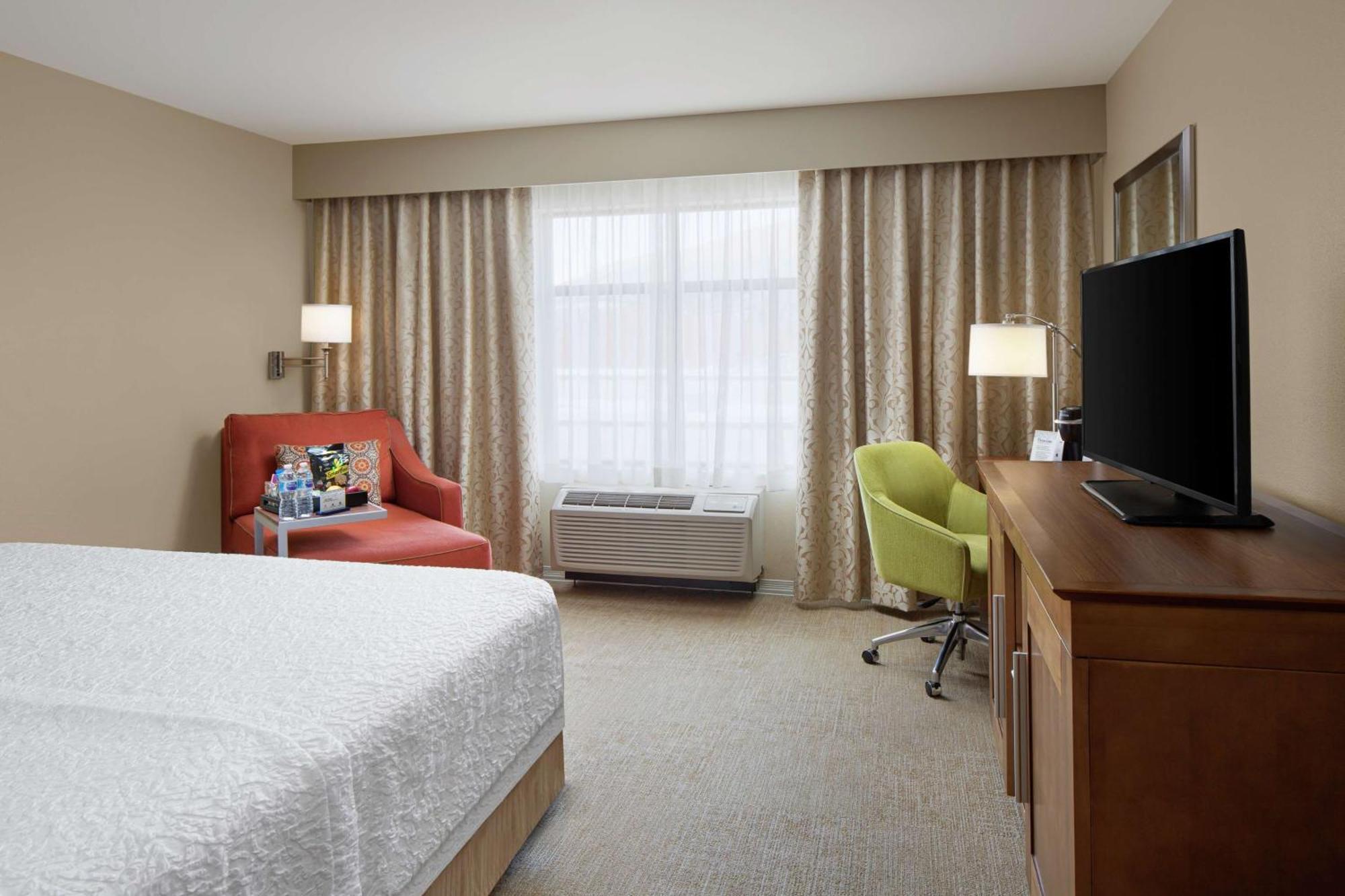 Hotel Hampton & 3*