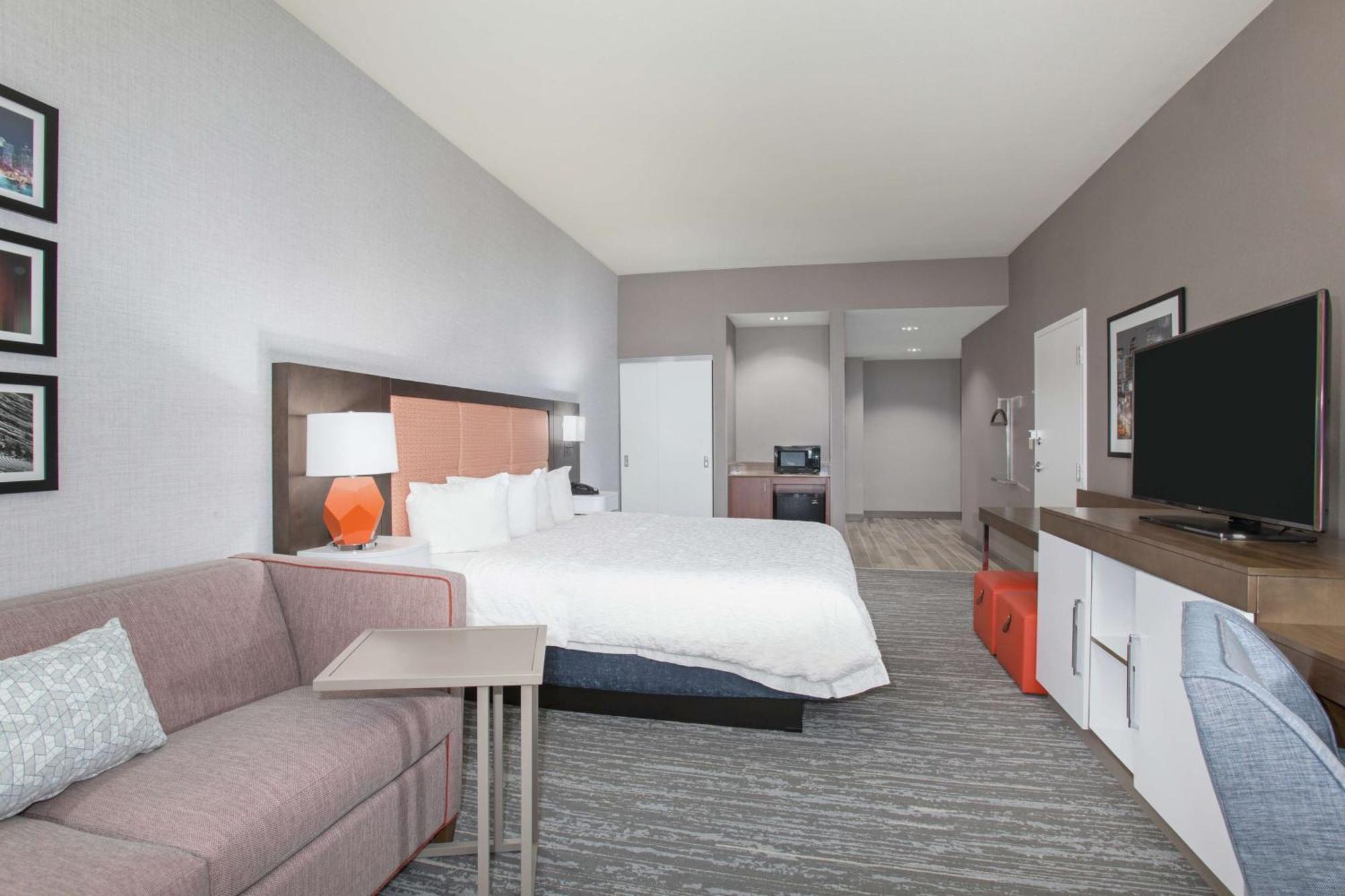 Hampton & Denver-downtown 3*