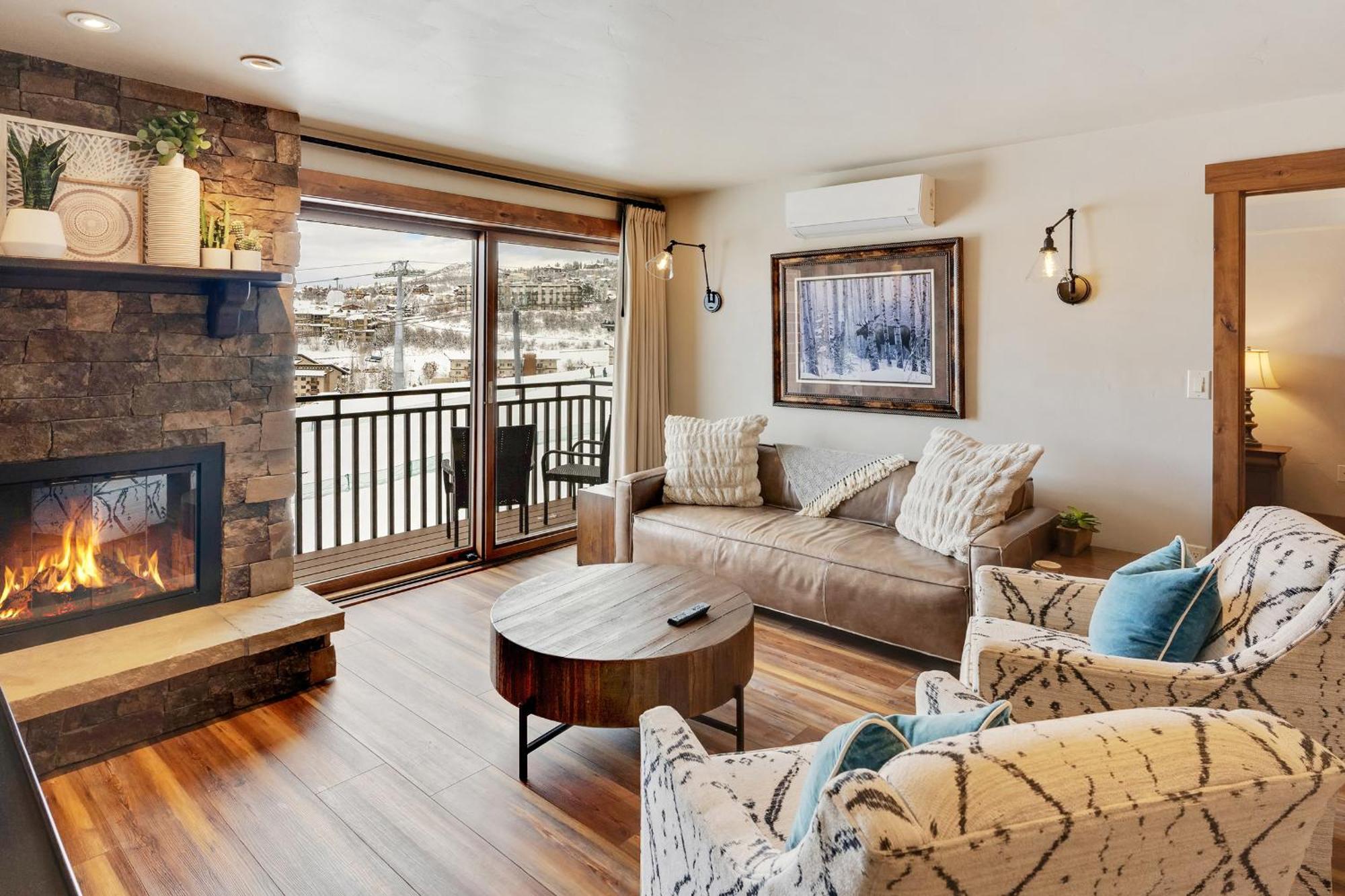 Bear Claw 406 - Ski-in Ski-out Condo! *