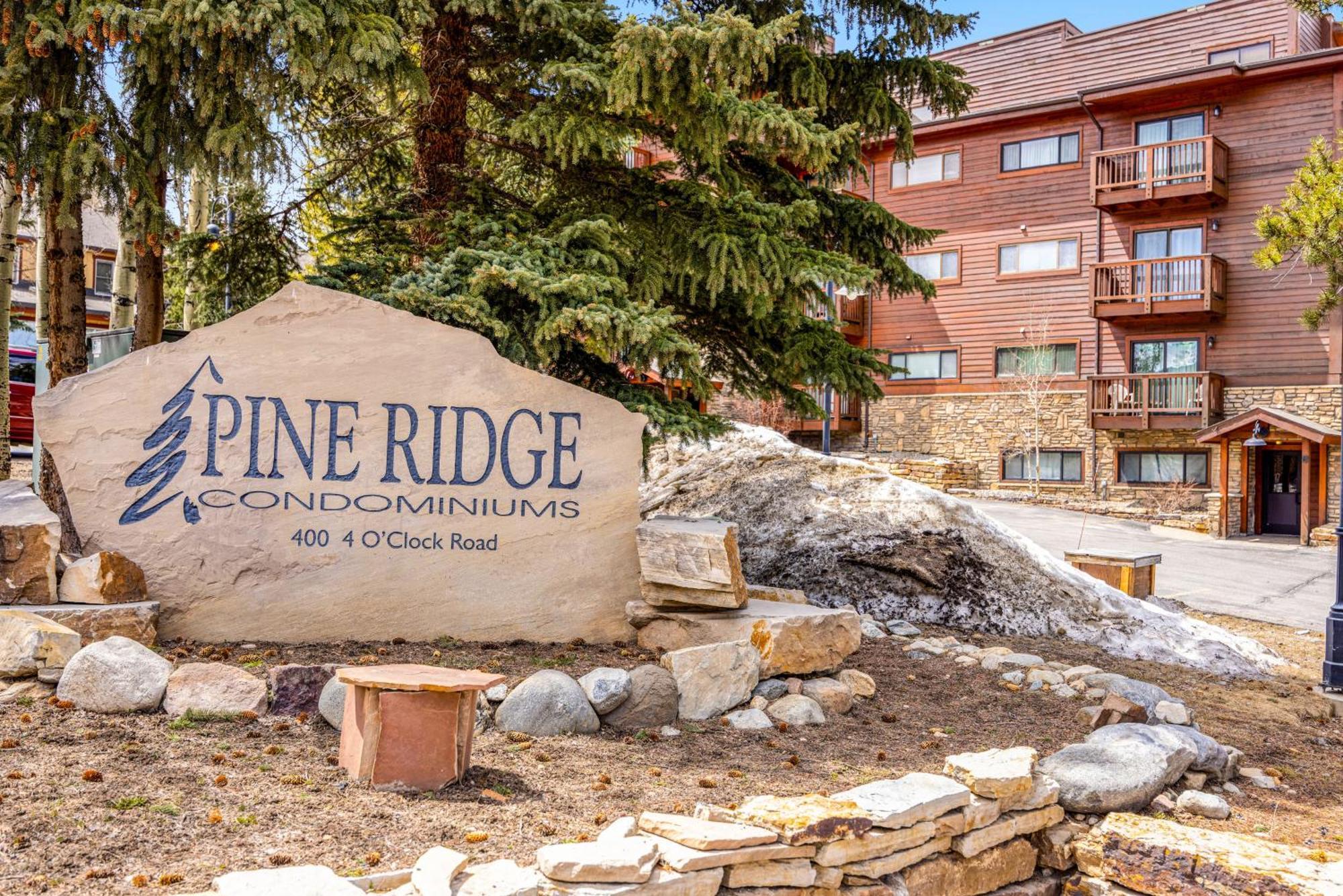 Pine Ridge Apartment