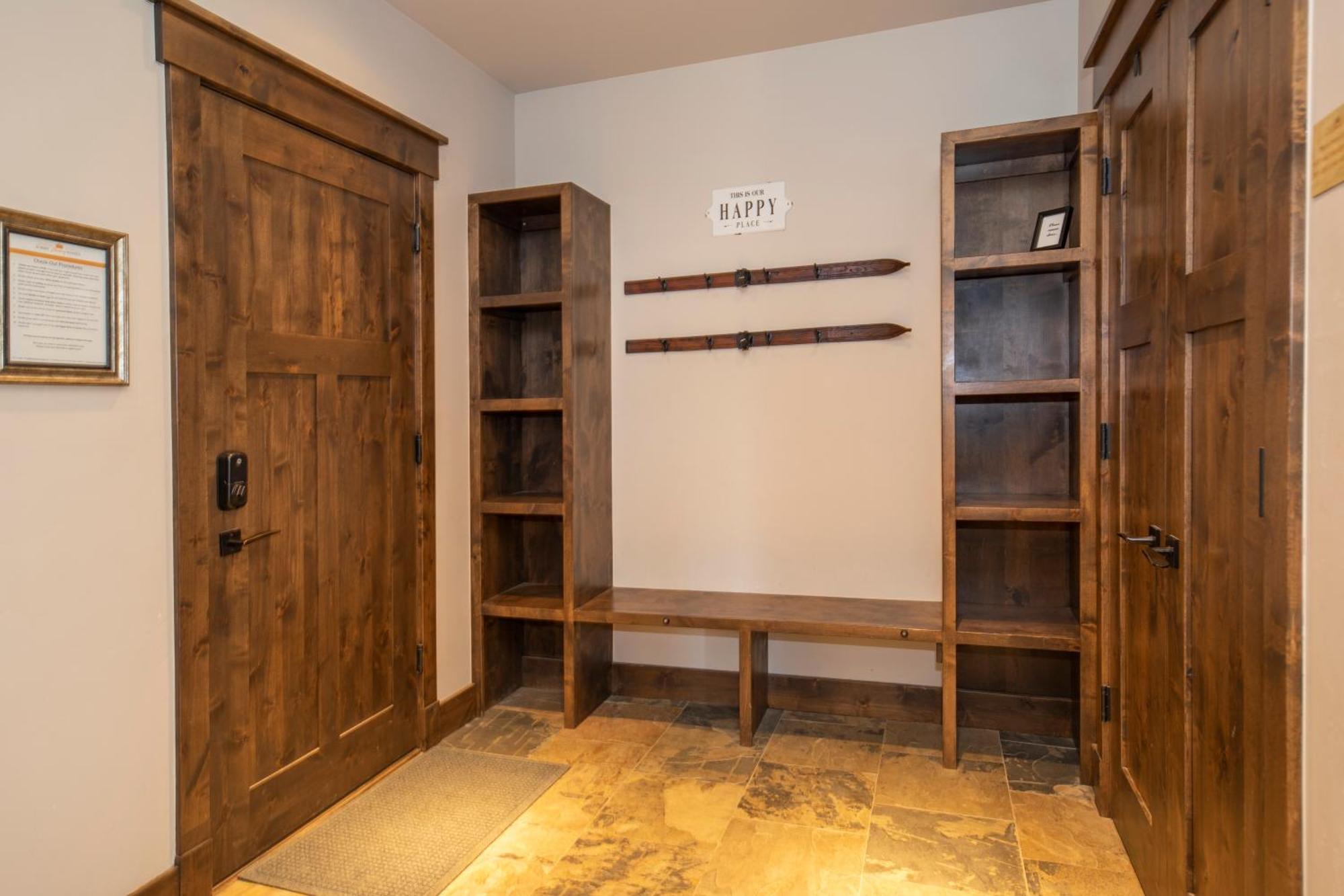 Gorgeous Modern Estate Private Shuttle! Hot Tub, Hiking Trail To Town, Fire Pit, Even A Sonic Ice Maker!! Casa de férias Breckenridge