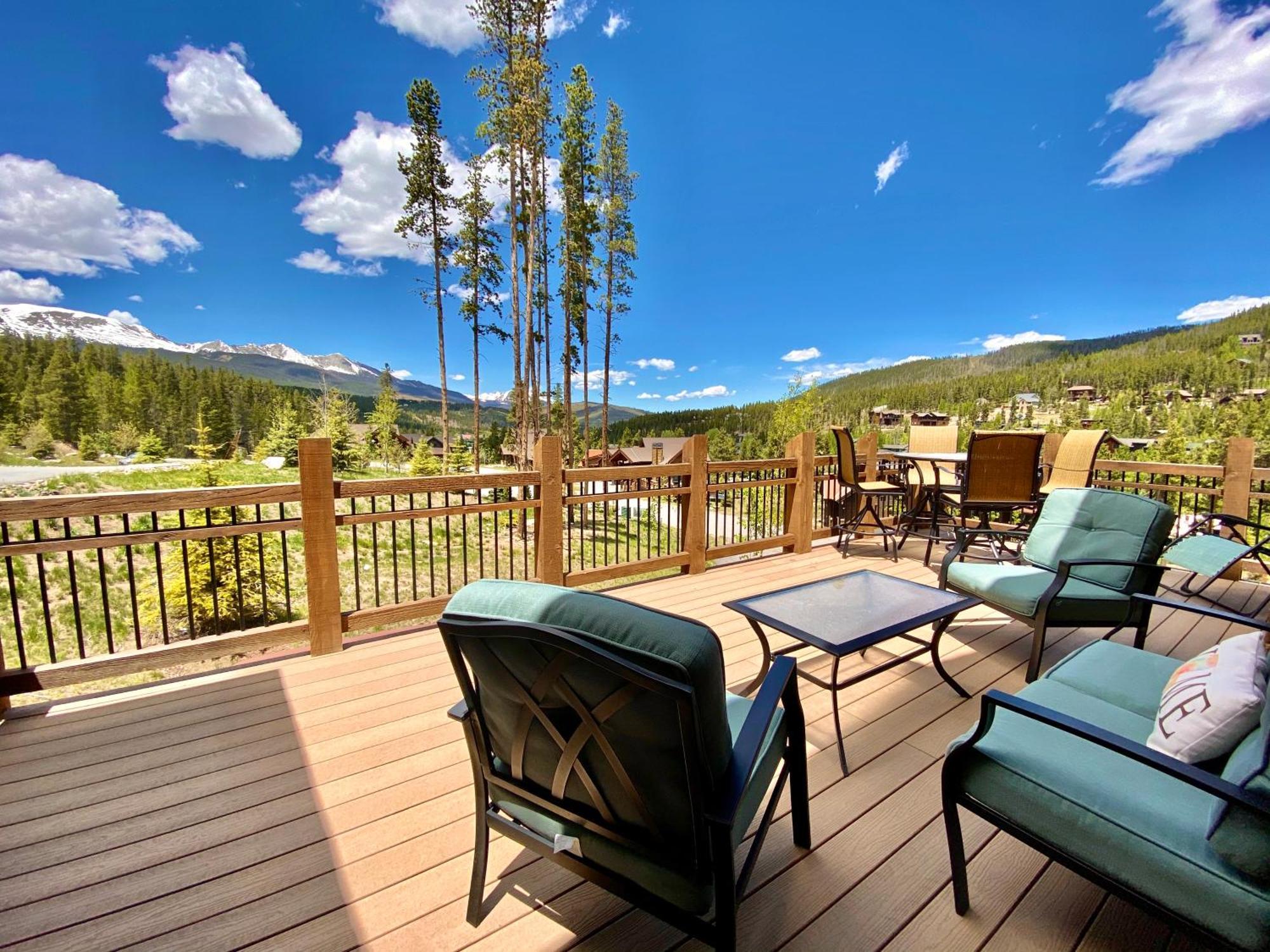 Casa de férias Gorgeous Modern Estate Private Shuttle! Hot Tub, Hiking Trail To Town, Fire Pit, Even A Sonic Ice Maker!! *