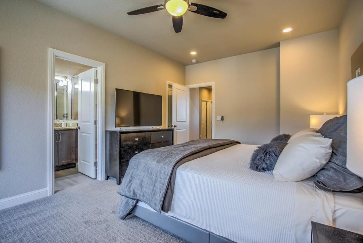Casa de férias 4bd Westside Vacation W Space & Flexibility Colorado Springs