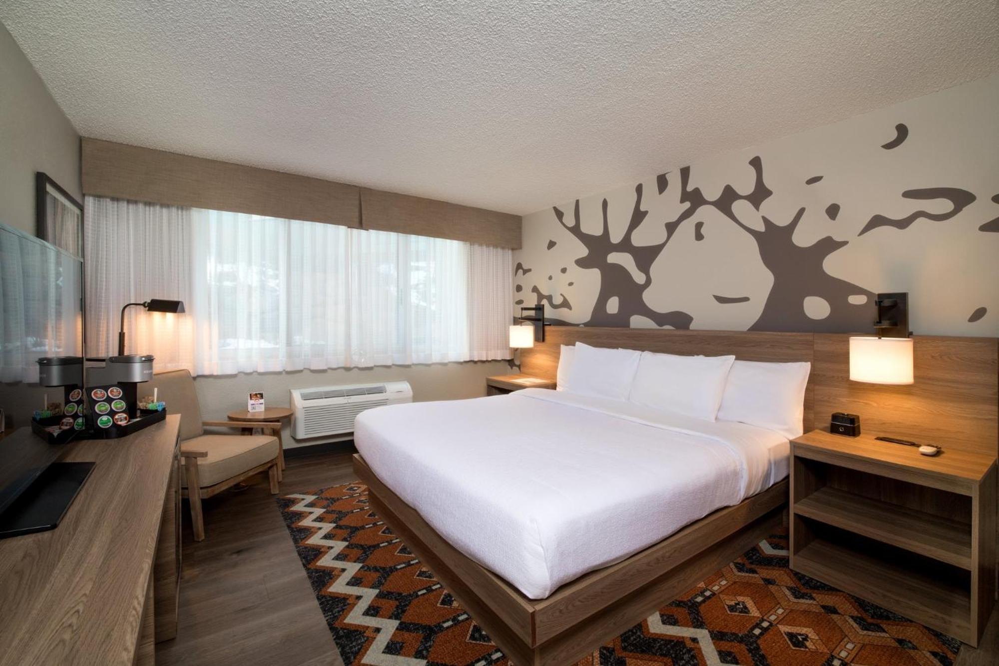 Holiday By Ihg Hotel