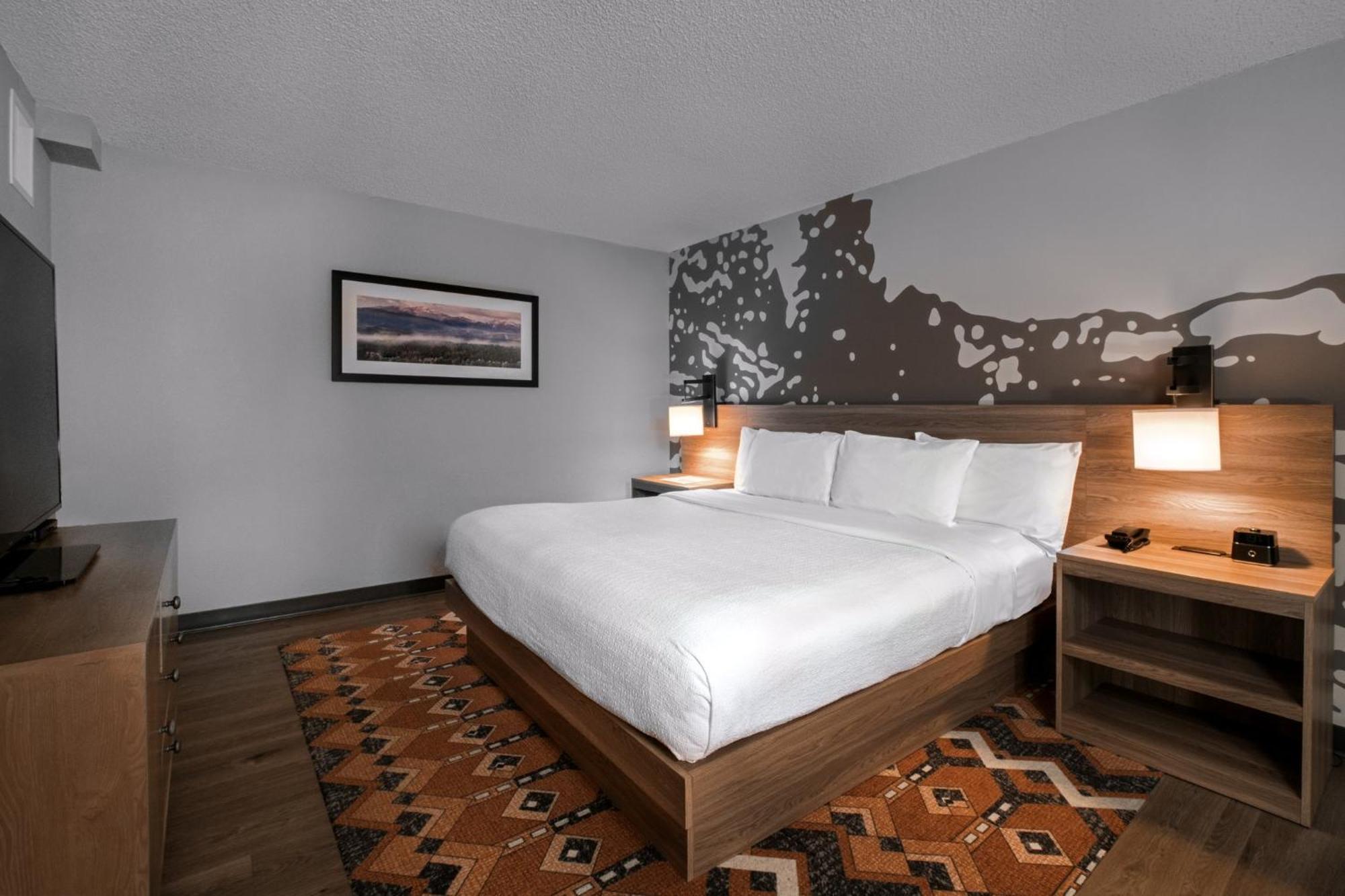 Holiday By Ihg Hotel