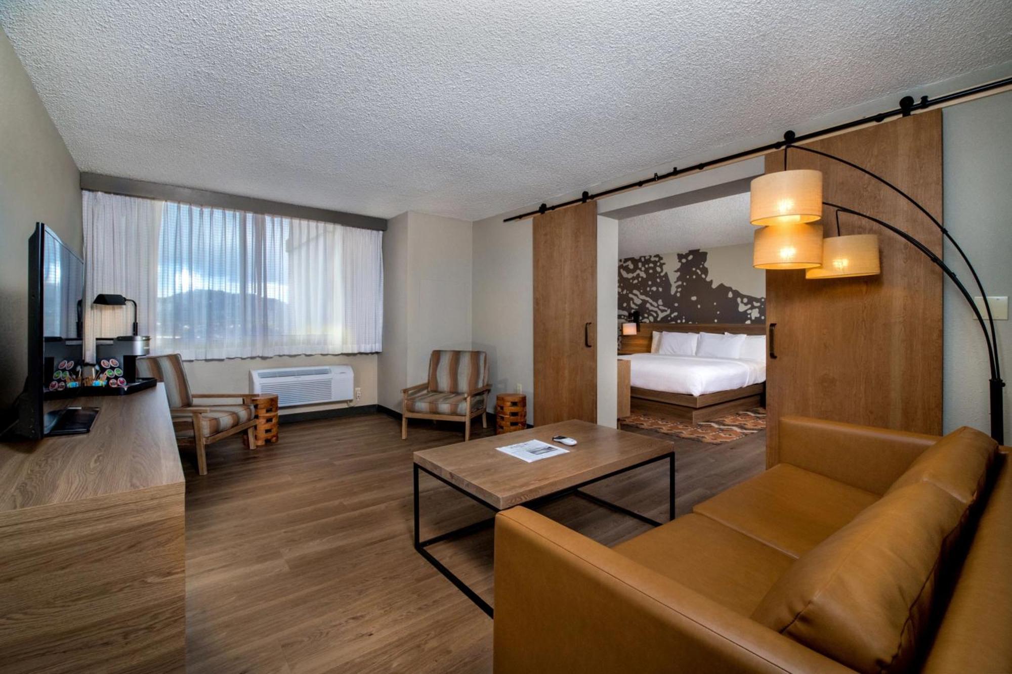 Holiday By Ihg 3*