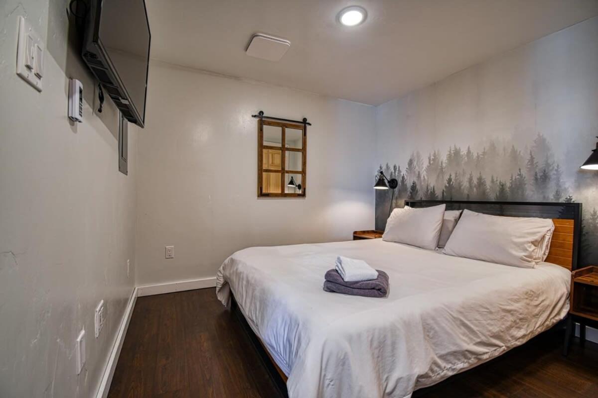 The Hilltop Haven 2bd And Pet Friendly Holiday home *