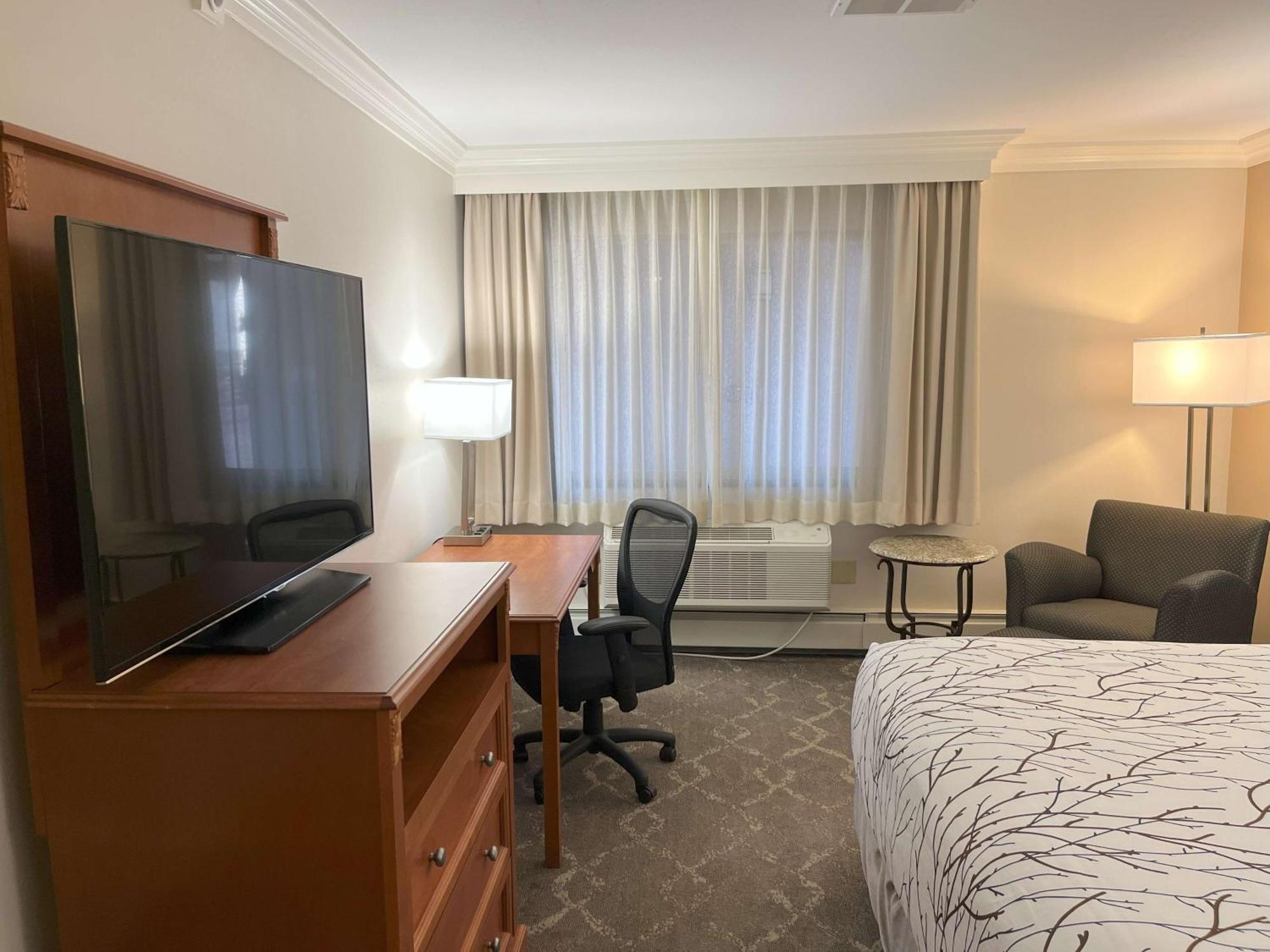 Western Silver Saddle Hotel 2*