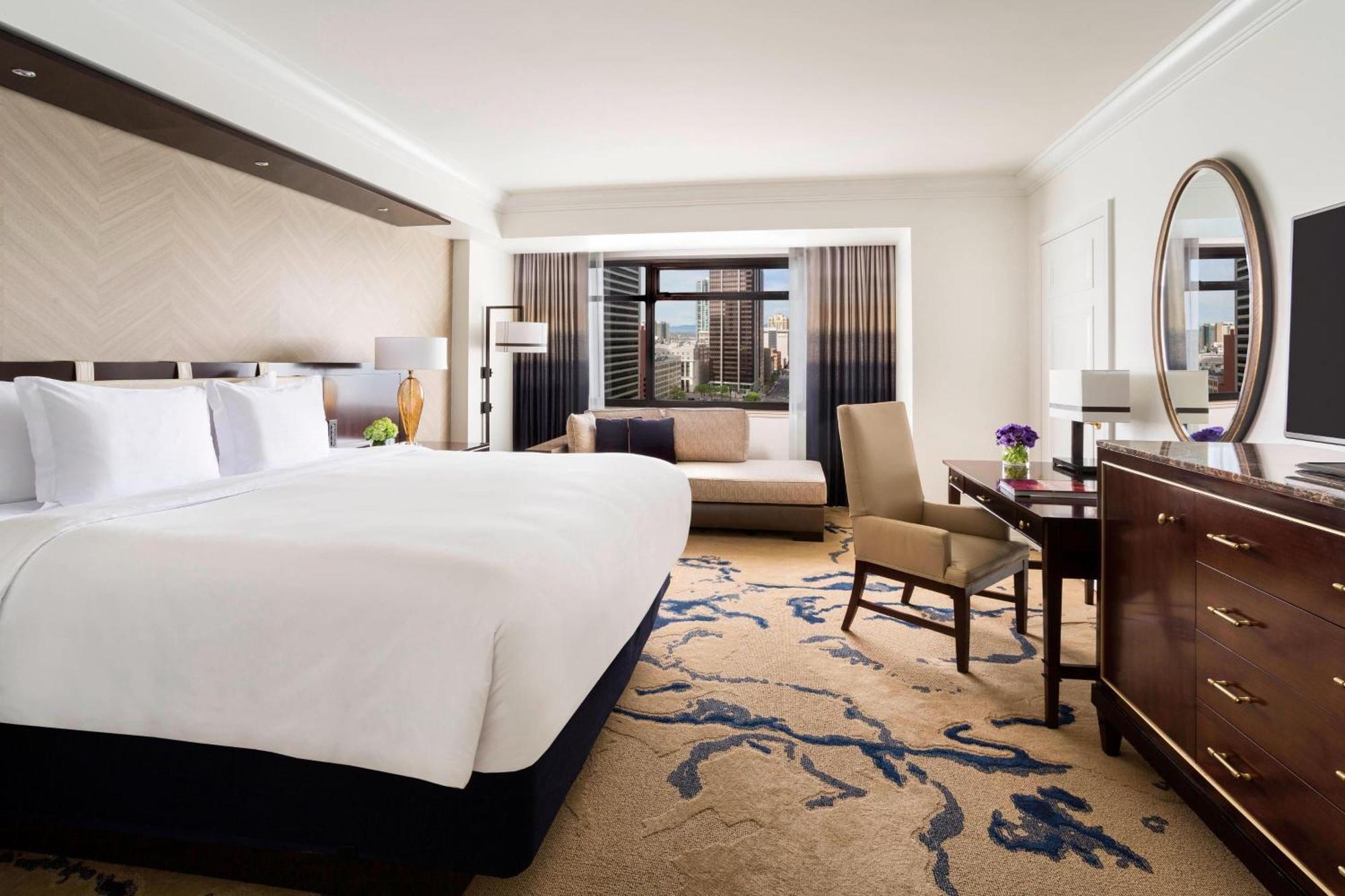 The Ritz-carlton,