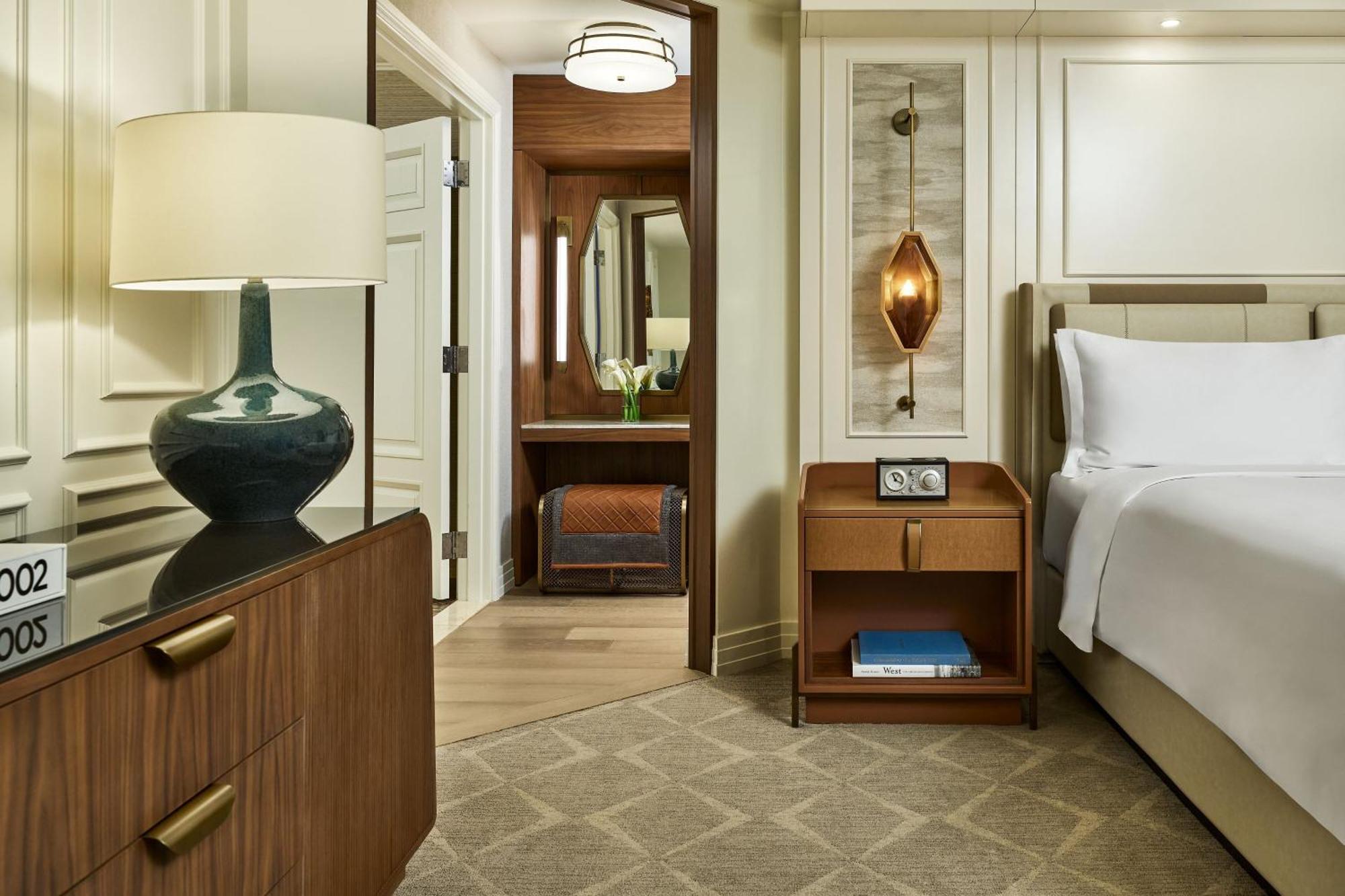 Hotel The Ritz-carlton, 5*