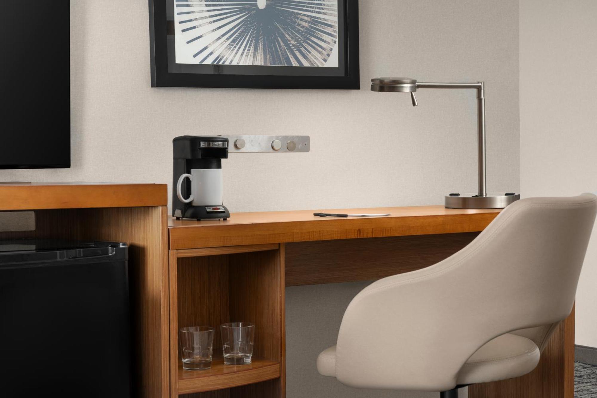 Hyatt Place Cherry Creek 3* DEN