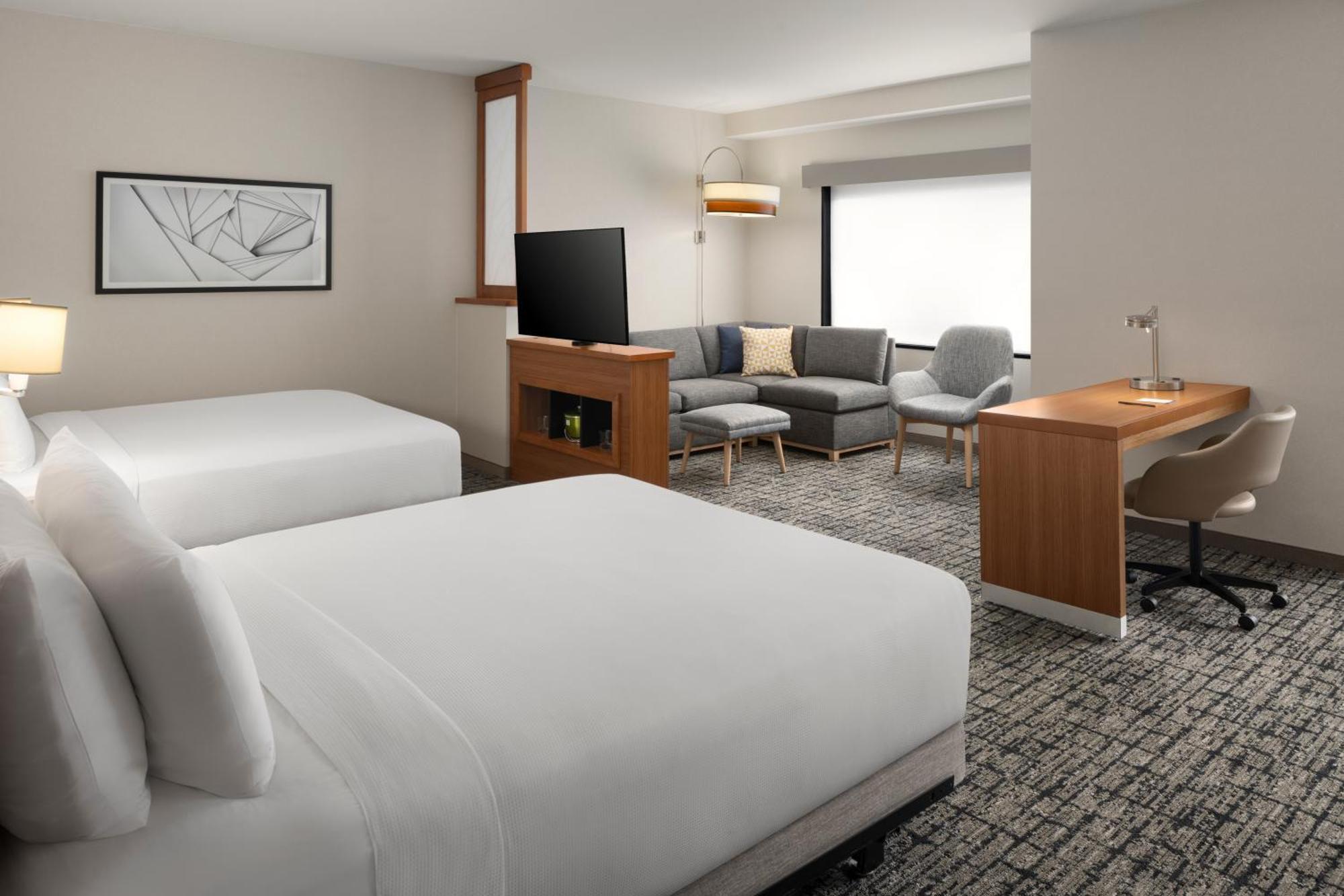 Hyatt Place Cherry Creek 3* DEN