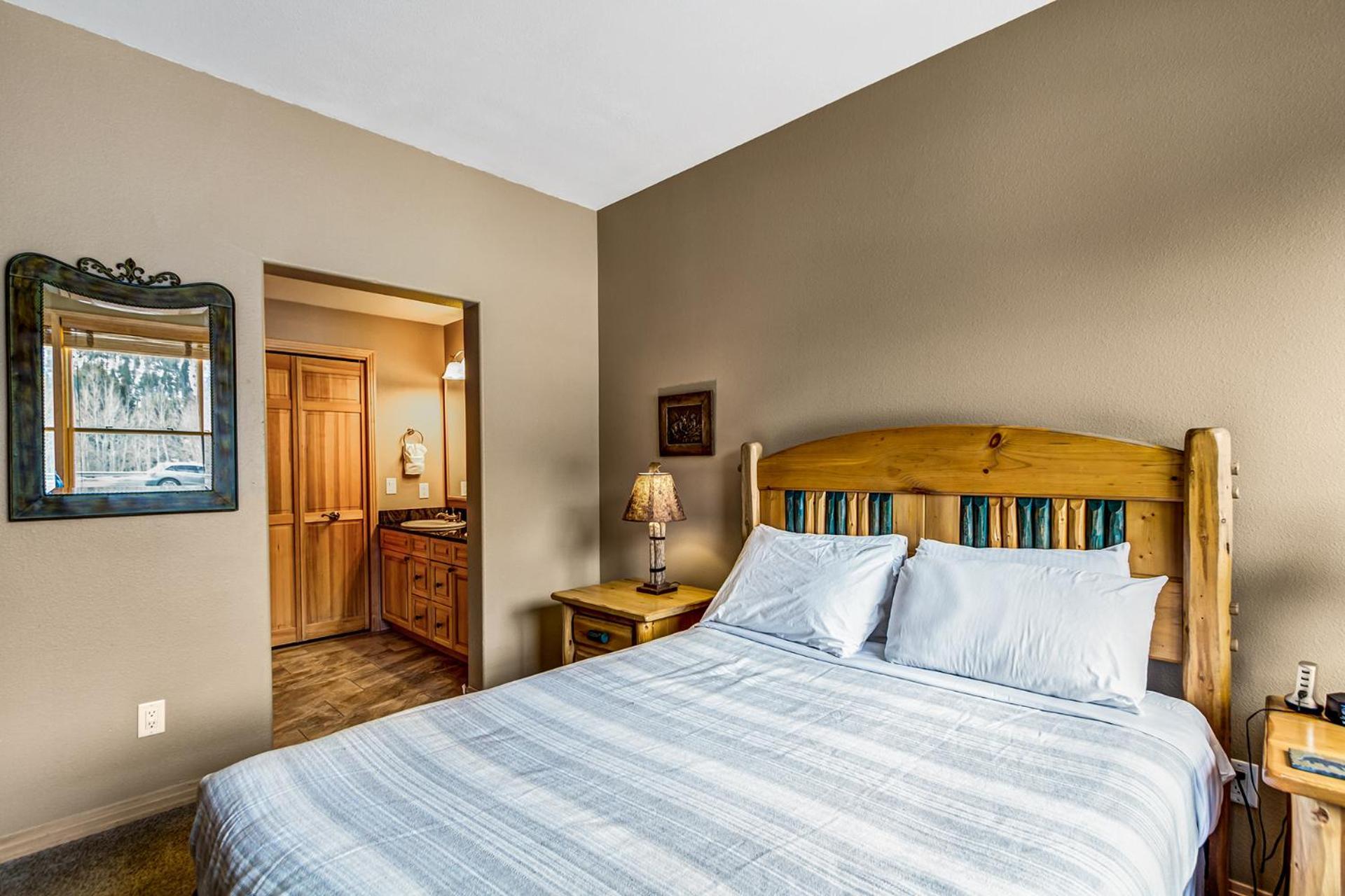 Corral 201s By Great Western *