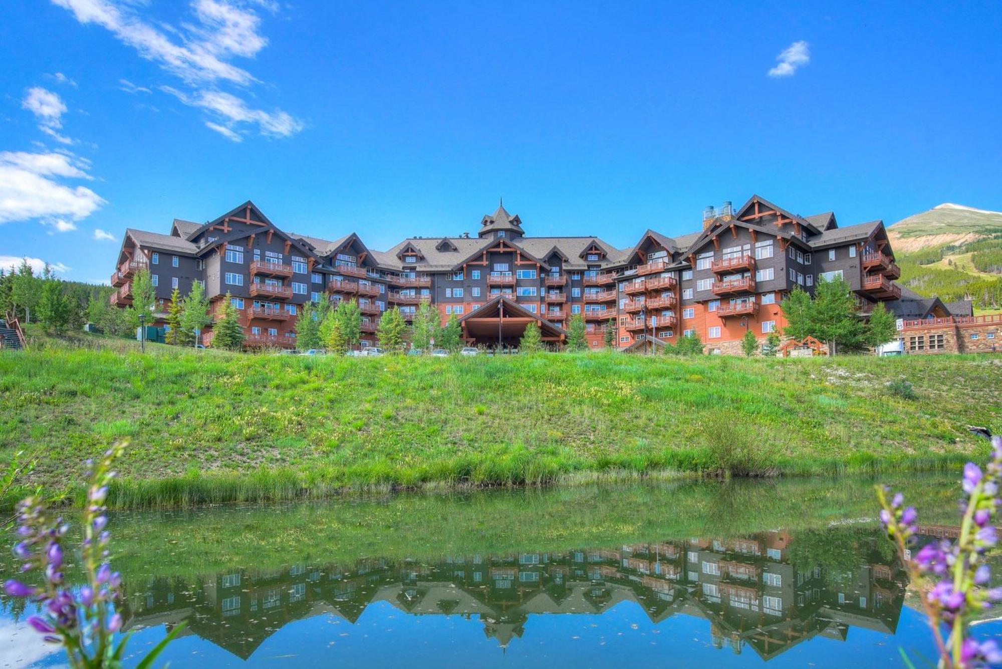 One Hill, A Rockresort Resort 4*