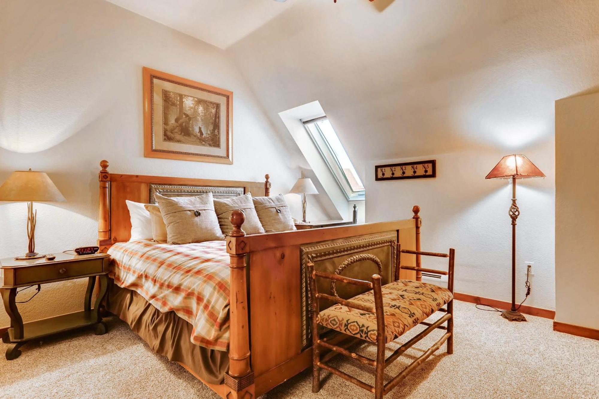 Main Street Station Apartment *