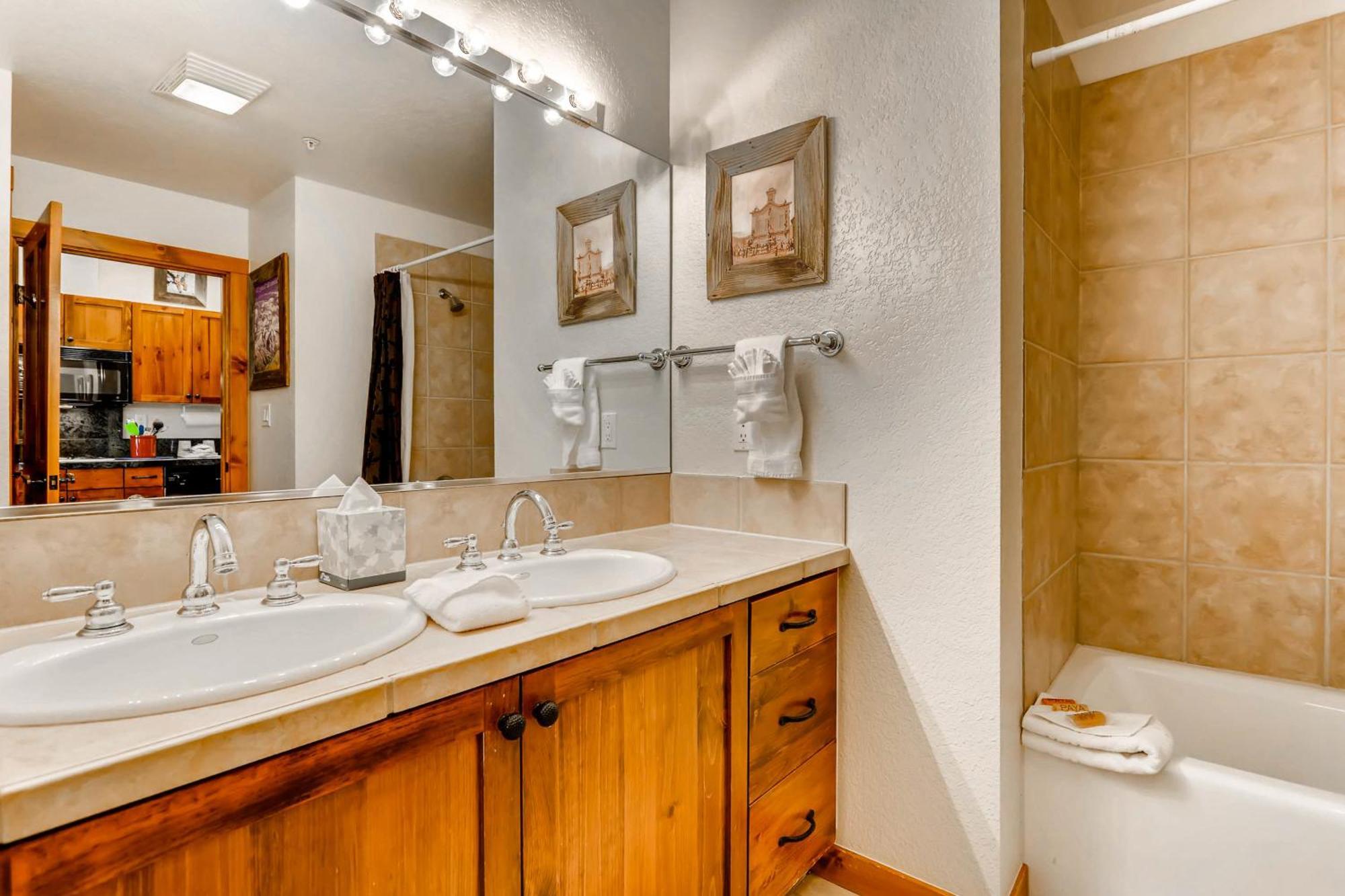 Main Street Station Apartment