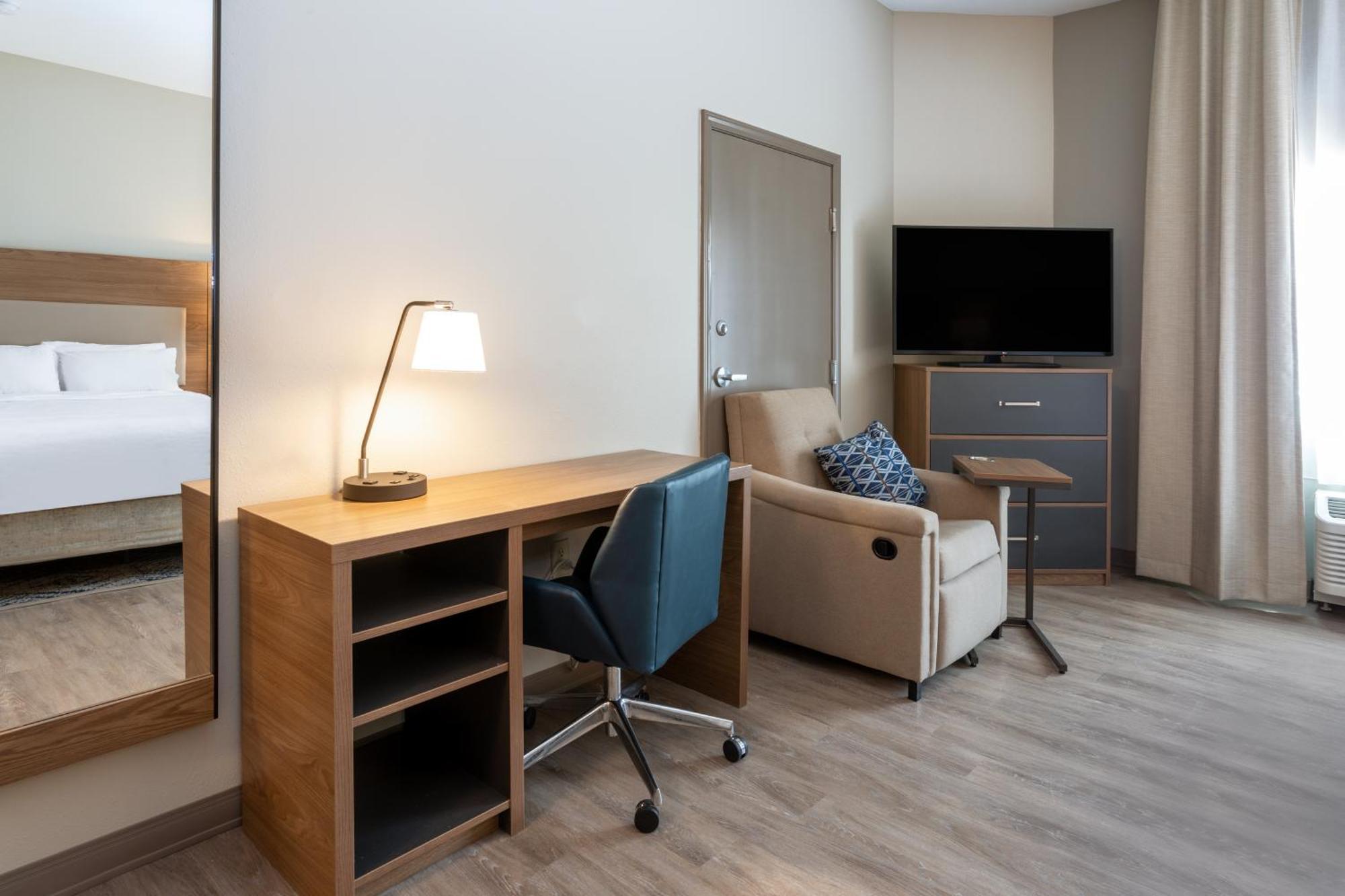 Candlewood By Ihg 2*
