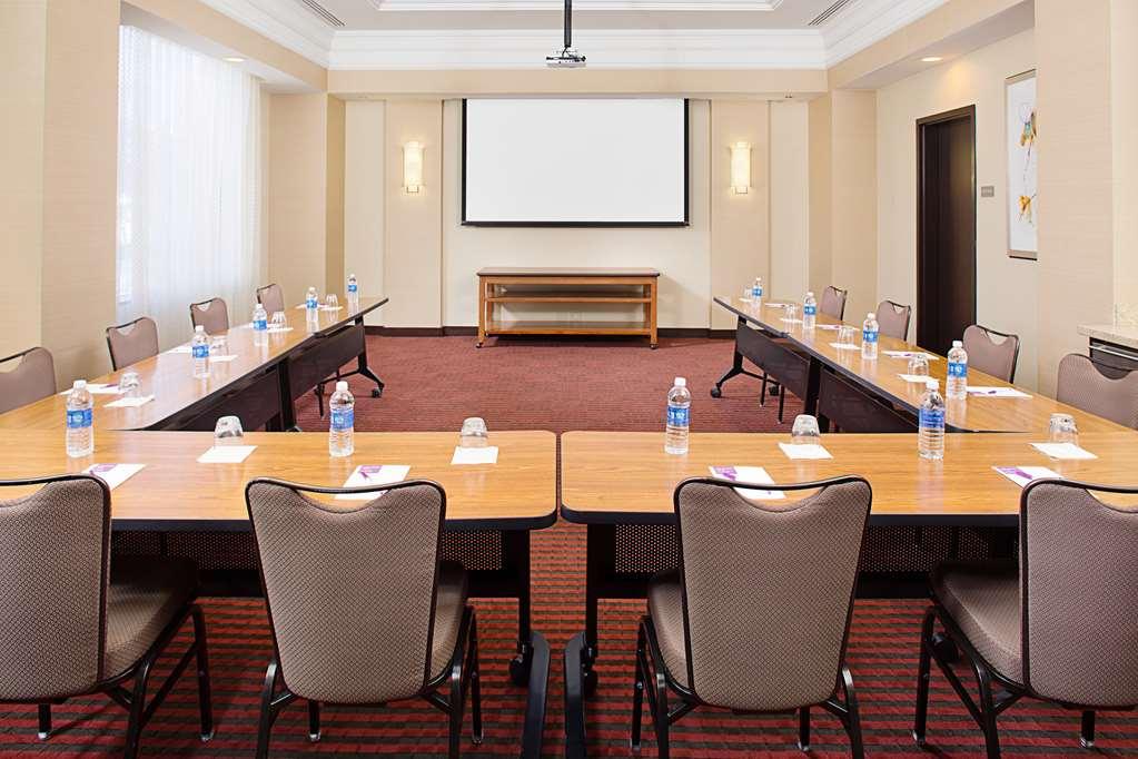 Hyatt Place Cherry Creek 3* DEN