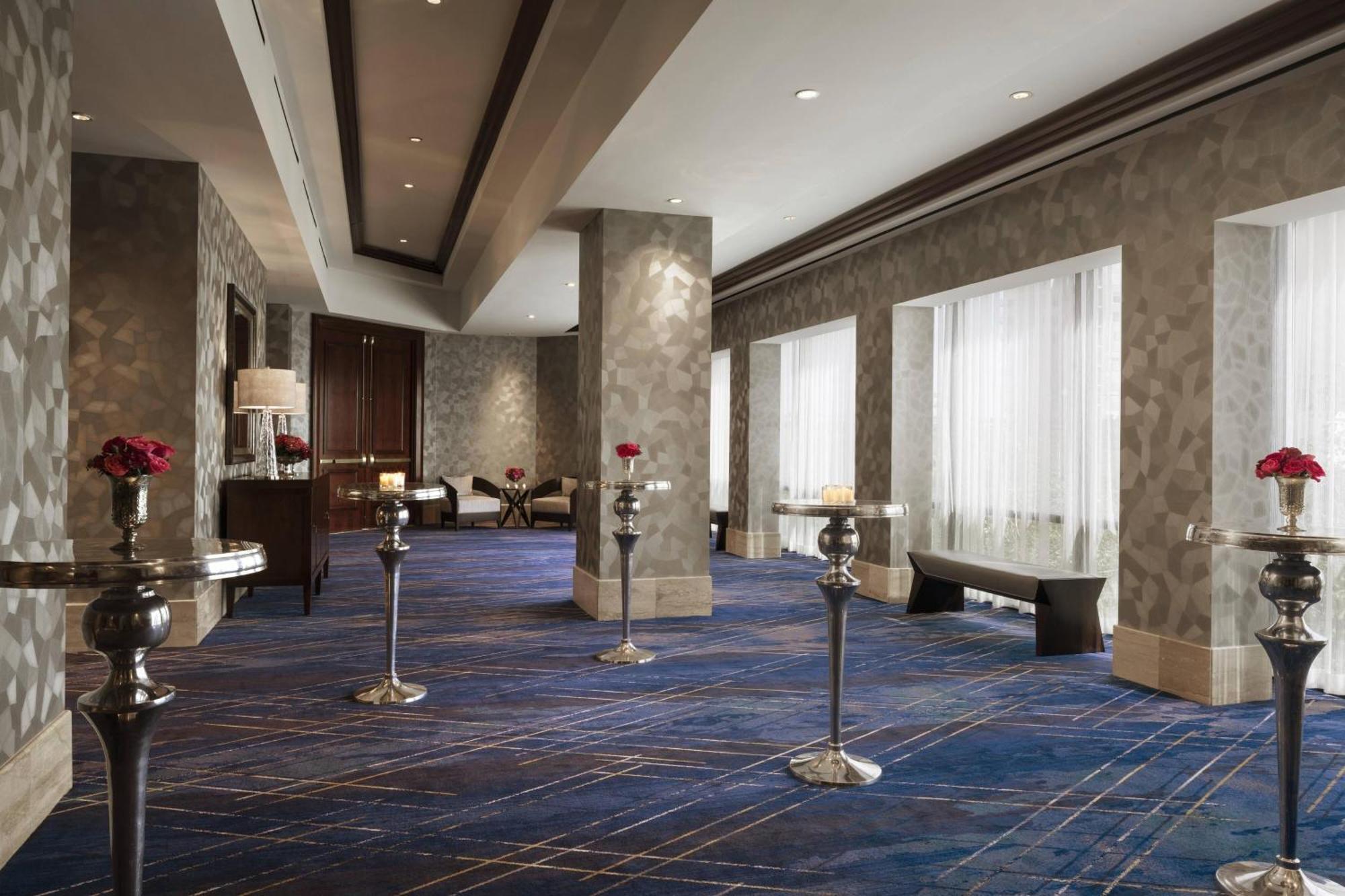 Hotel The Ritz-carlton, 5*