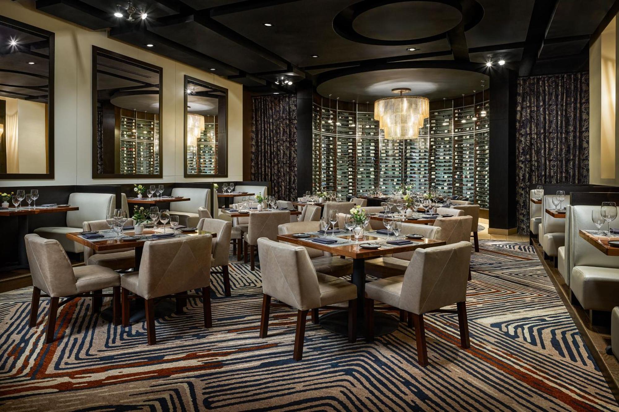 The Ritz-carlton, Hotel DEN