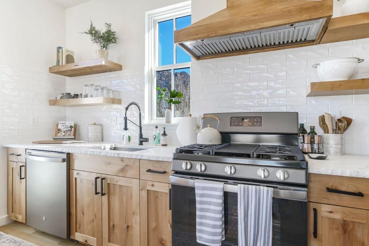 Alpine Vista Short Walk Downtown & Stunning Views * Buena Vista