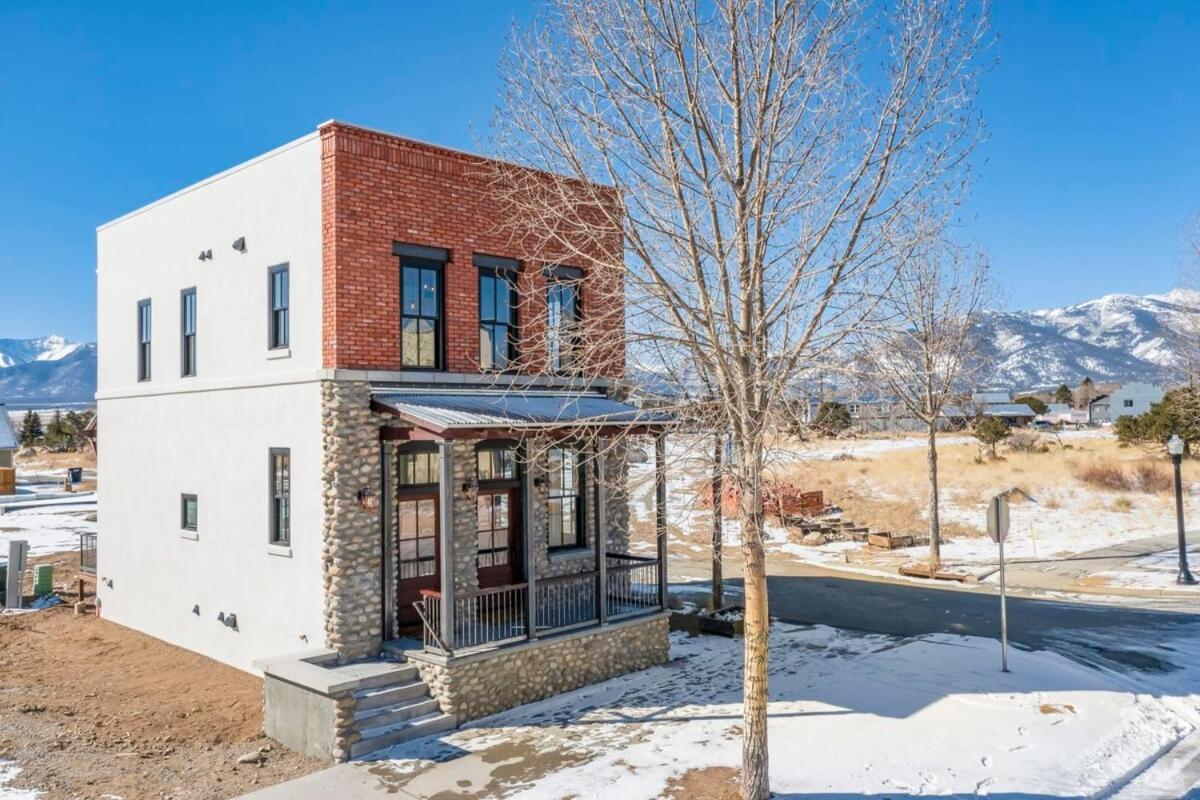 Alpine Vista Short Walk Downtown & Stunning Views Holiday home *