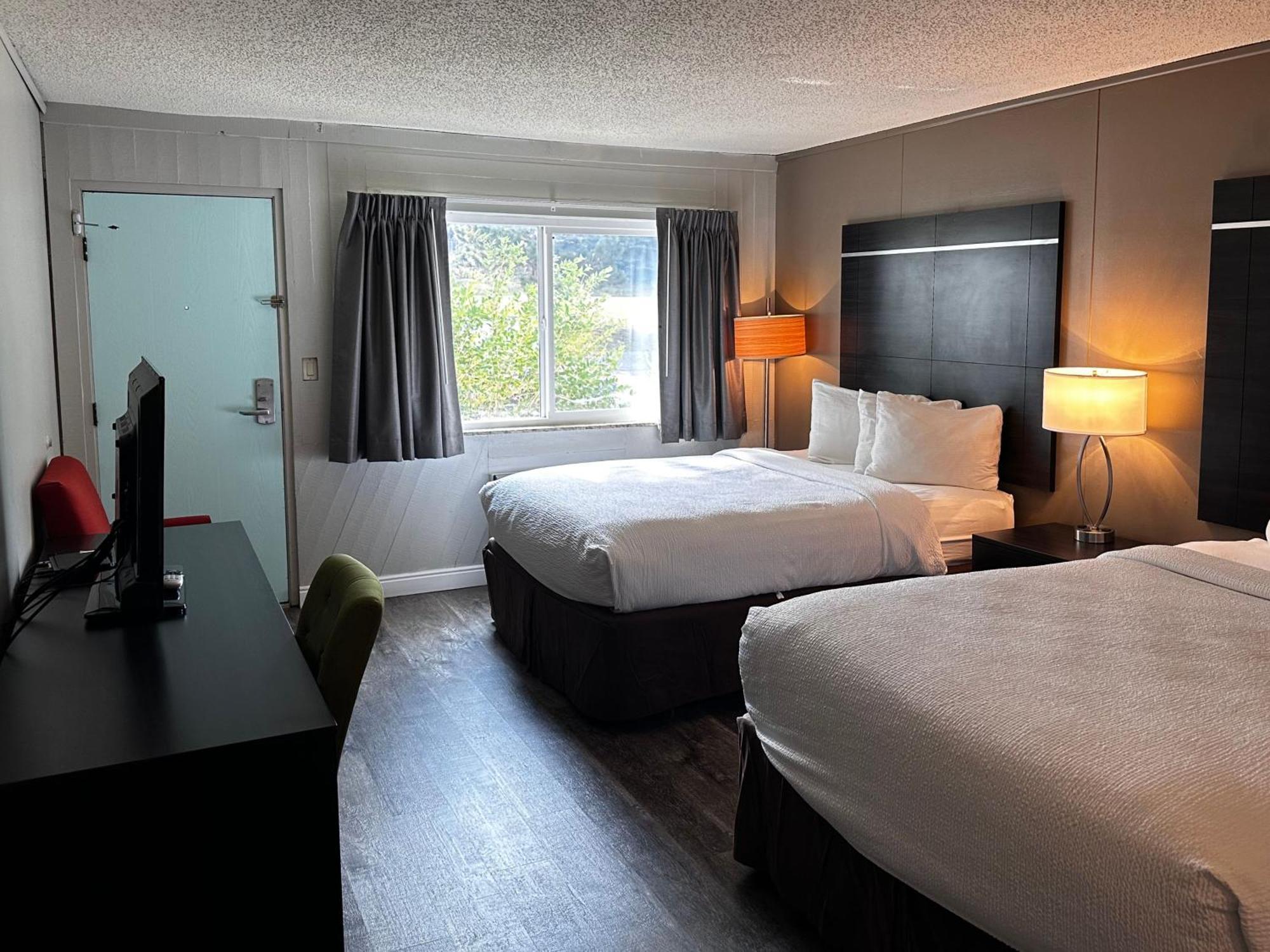 Expedition At Rocky Mtn National Park (adults Only) 2*