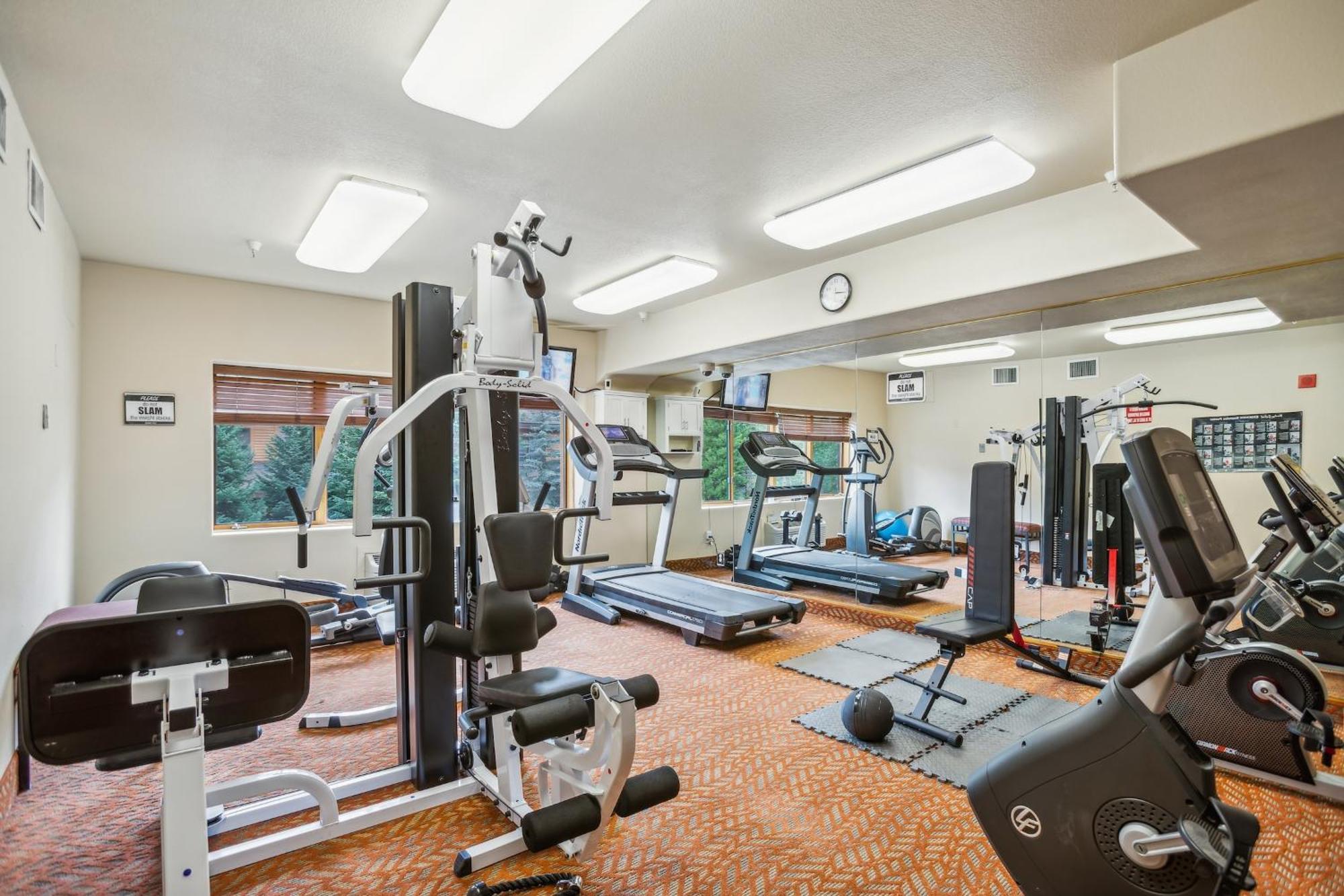 Apartment Cozy Ski-in Ski-out With Heated Pool *