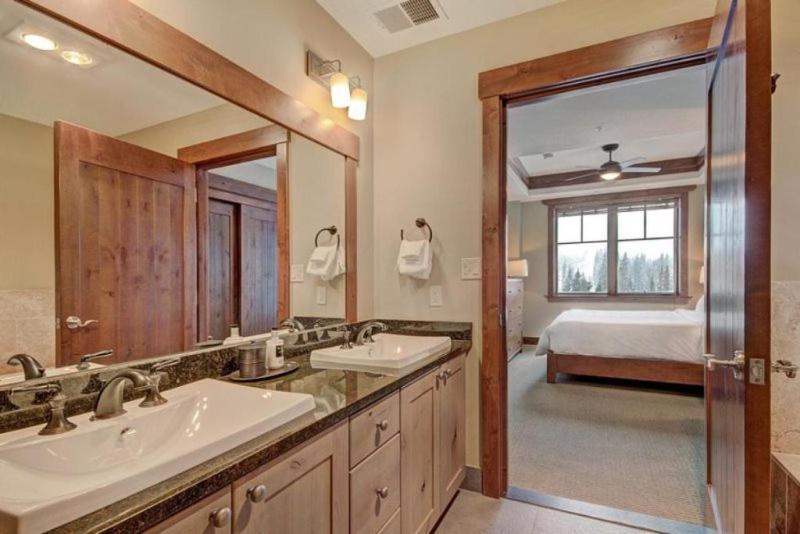 One Hill Luxury Residence: Ski-in/ski-out With On-site Bowling * Breckenridge