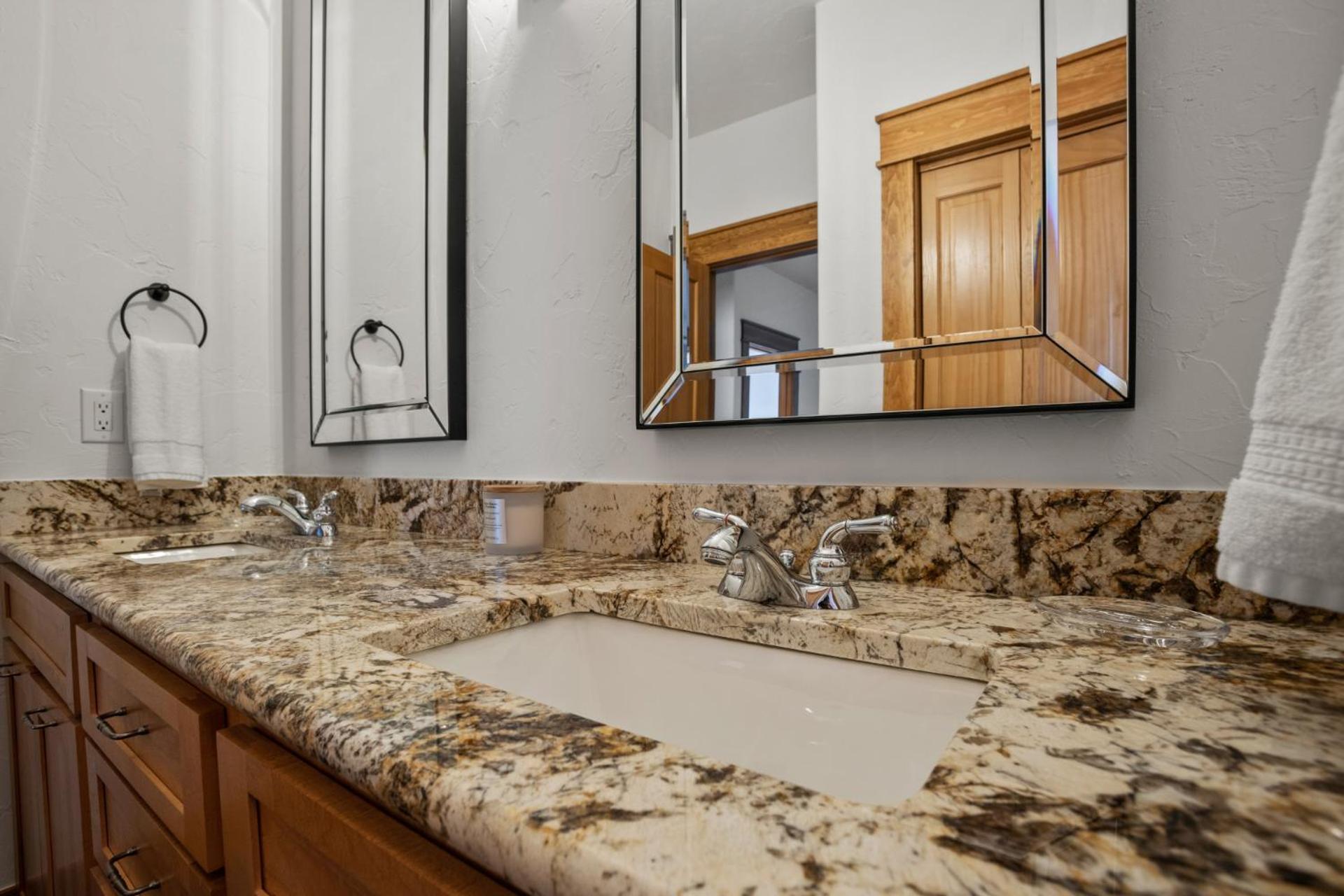 Air Conditioning & Heated Garage, Walking Distance To Steamboat Resort, Single Family