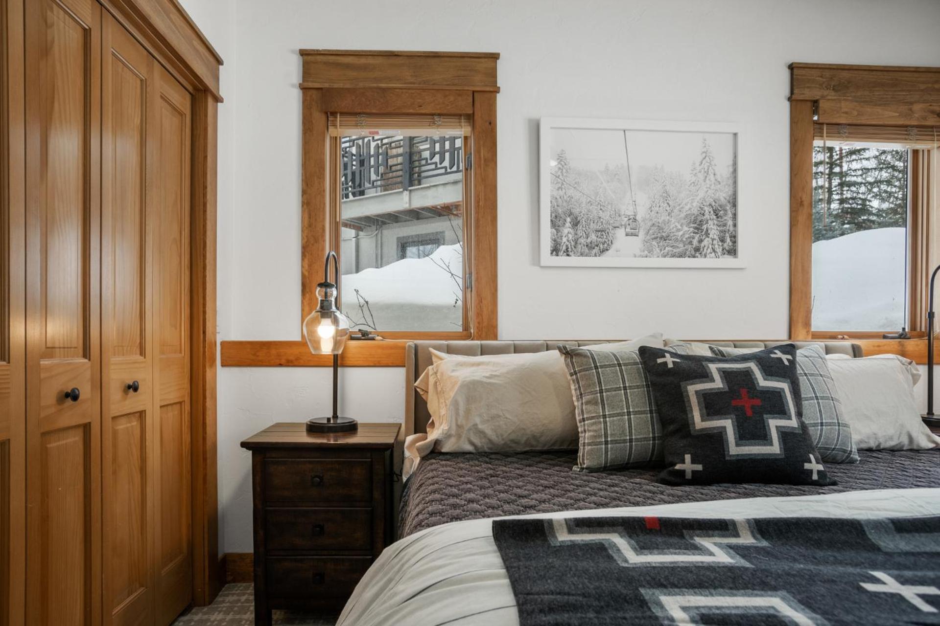 Air Conditioning & Heated Garage, Walking Distance To Steamboat Resort, Single Family
