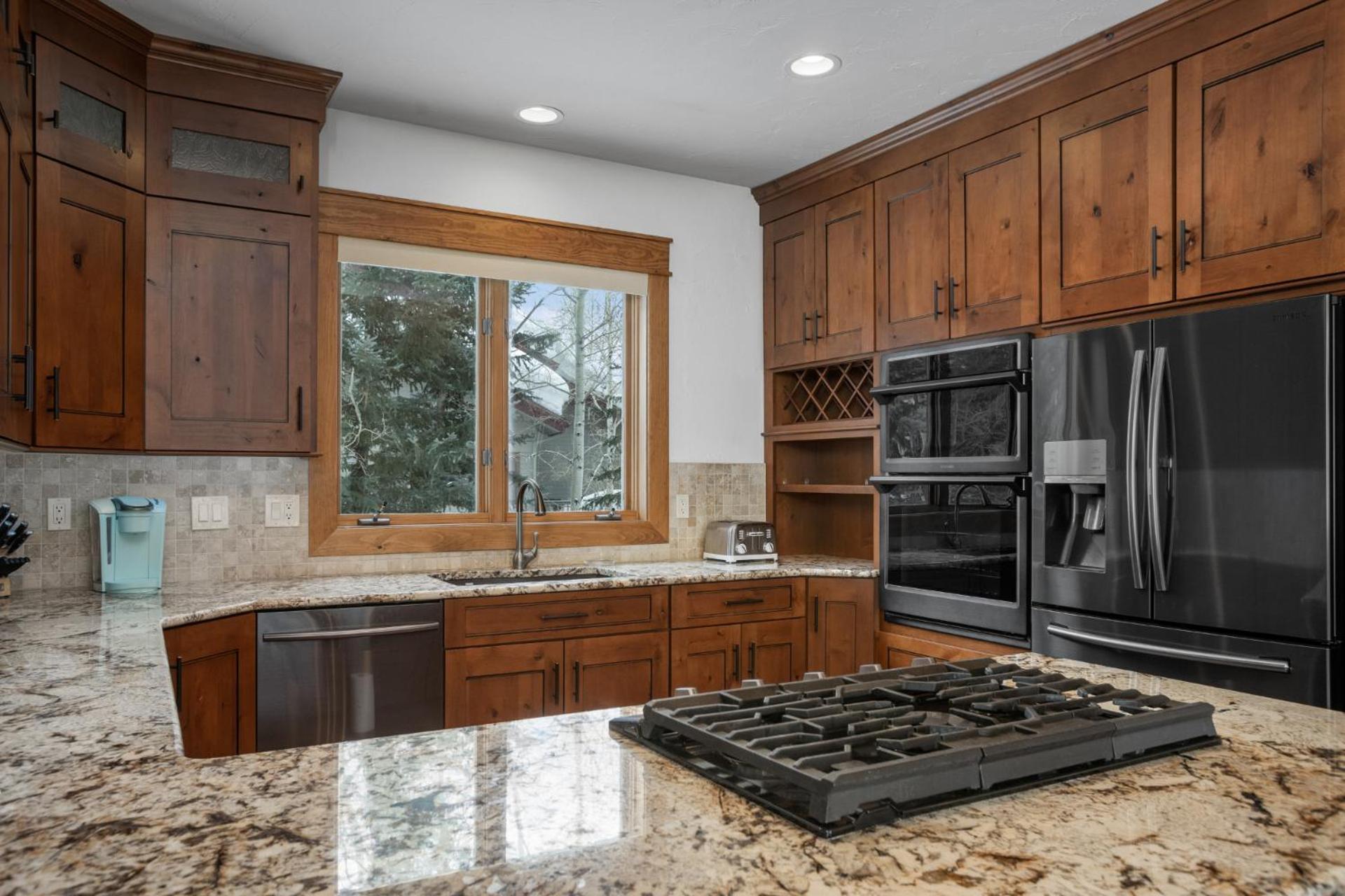 Air Conditioning & Heated Garage, Walking Distance To Steamboat Resort, Single Family Holiday home