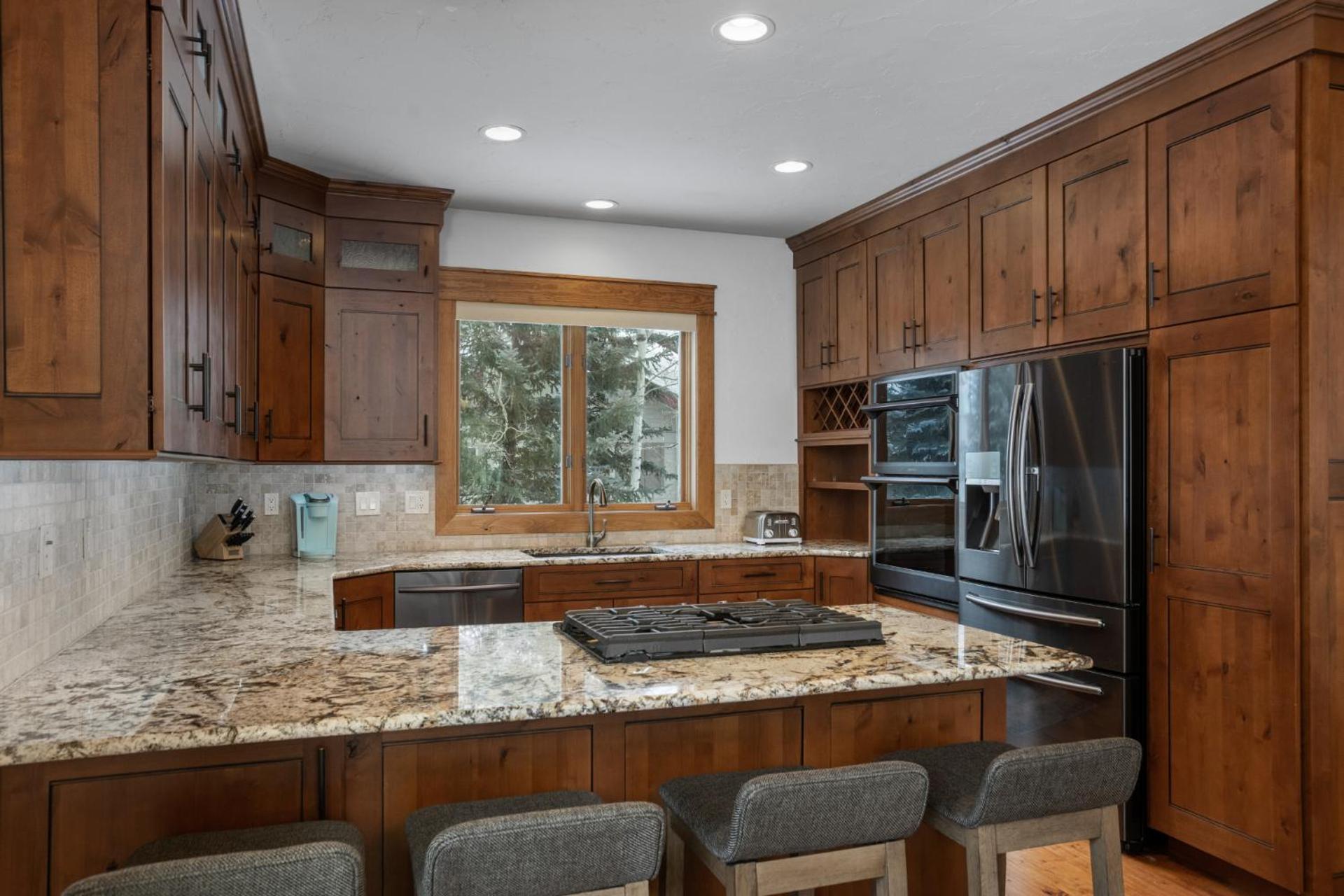 Holiday home Air Conditioning & Heated Garage, Walking Distance To Steamboat Resort, Single Family *
