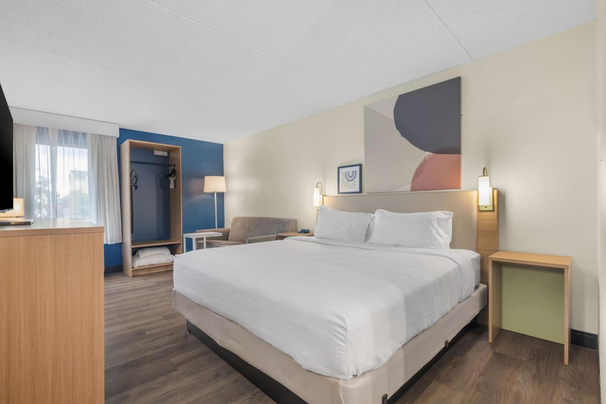 Spark By Hilton I 25 Central Hotel Colorado Springs