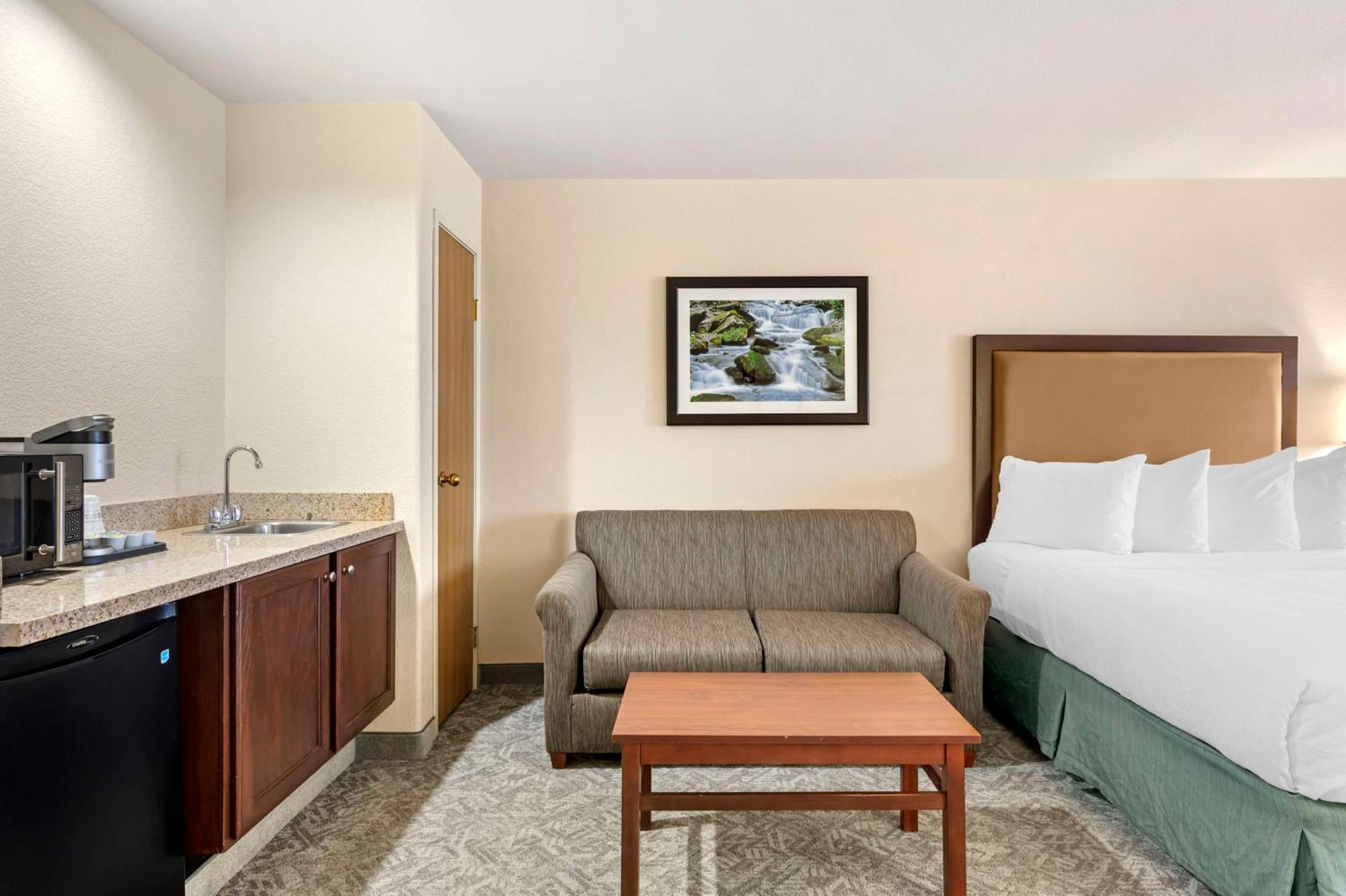 Hotel Western Vail Airport 4*