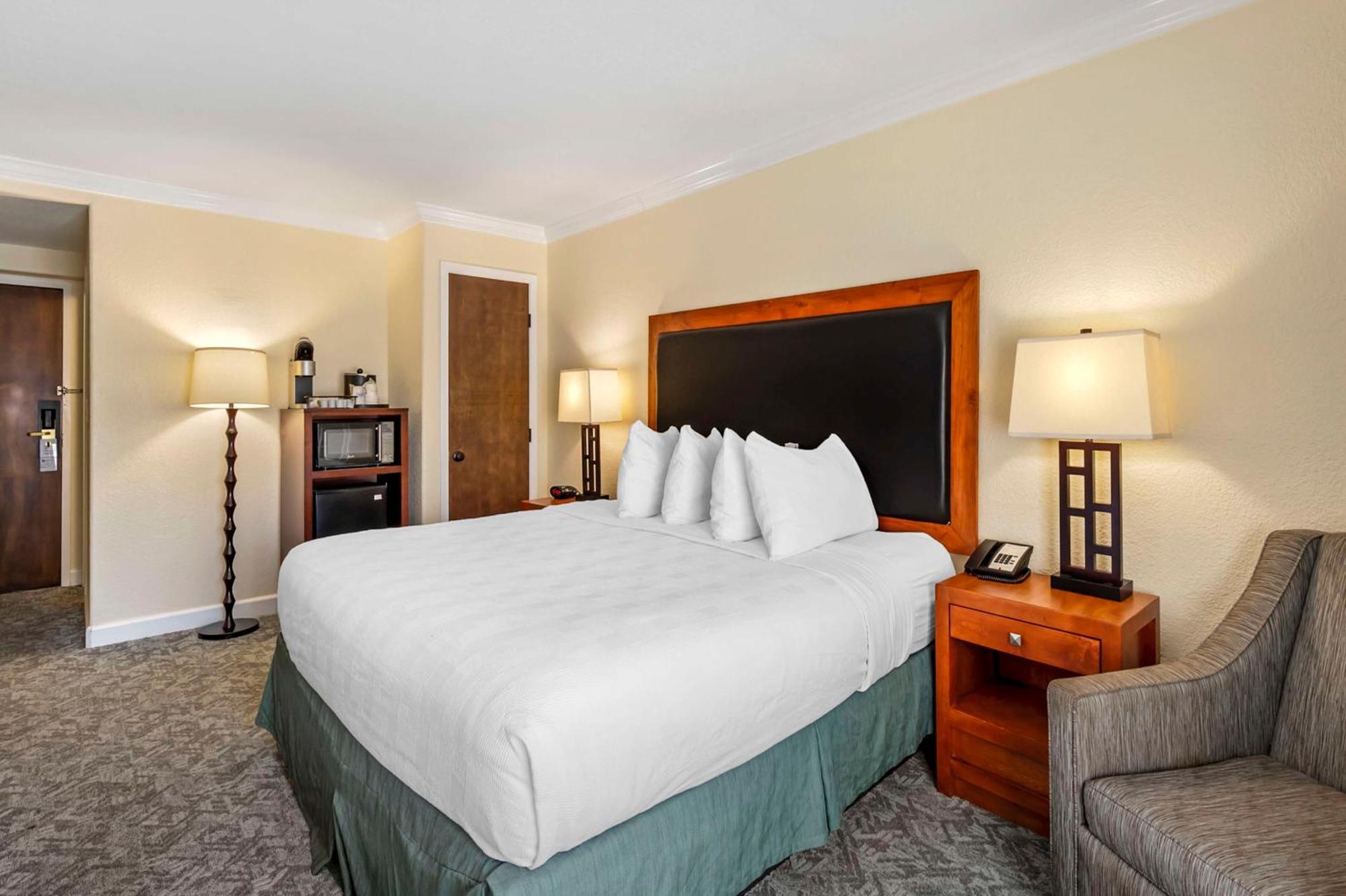 Western Vail Airport Hotel